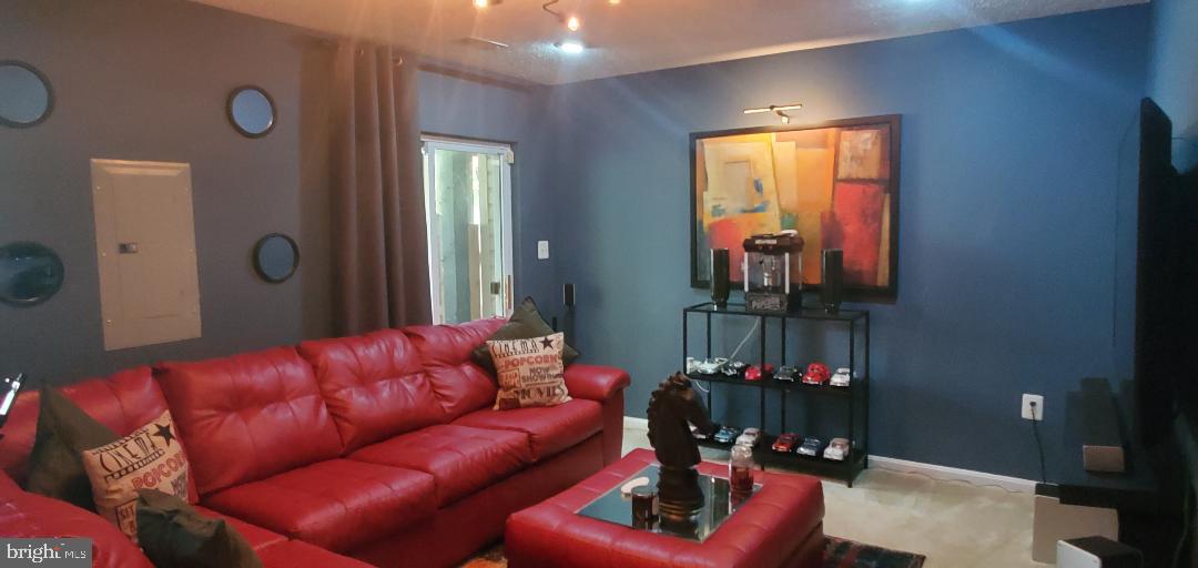 TEMPLE PLAZA-PLAT 1> - Residential Lease