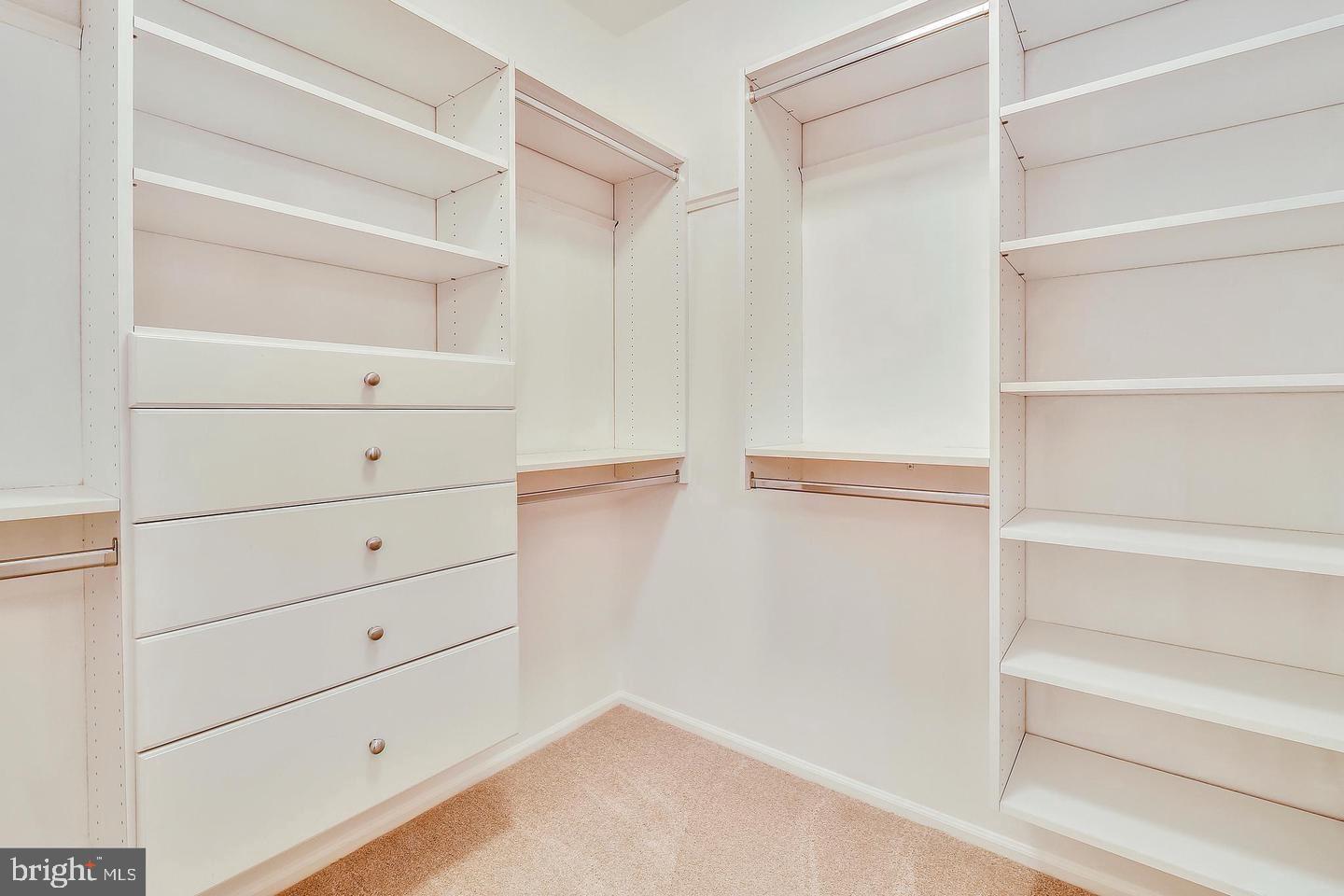 WHITE FLINT STATION - Residential