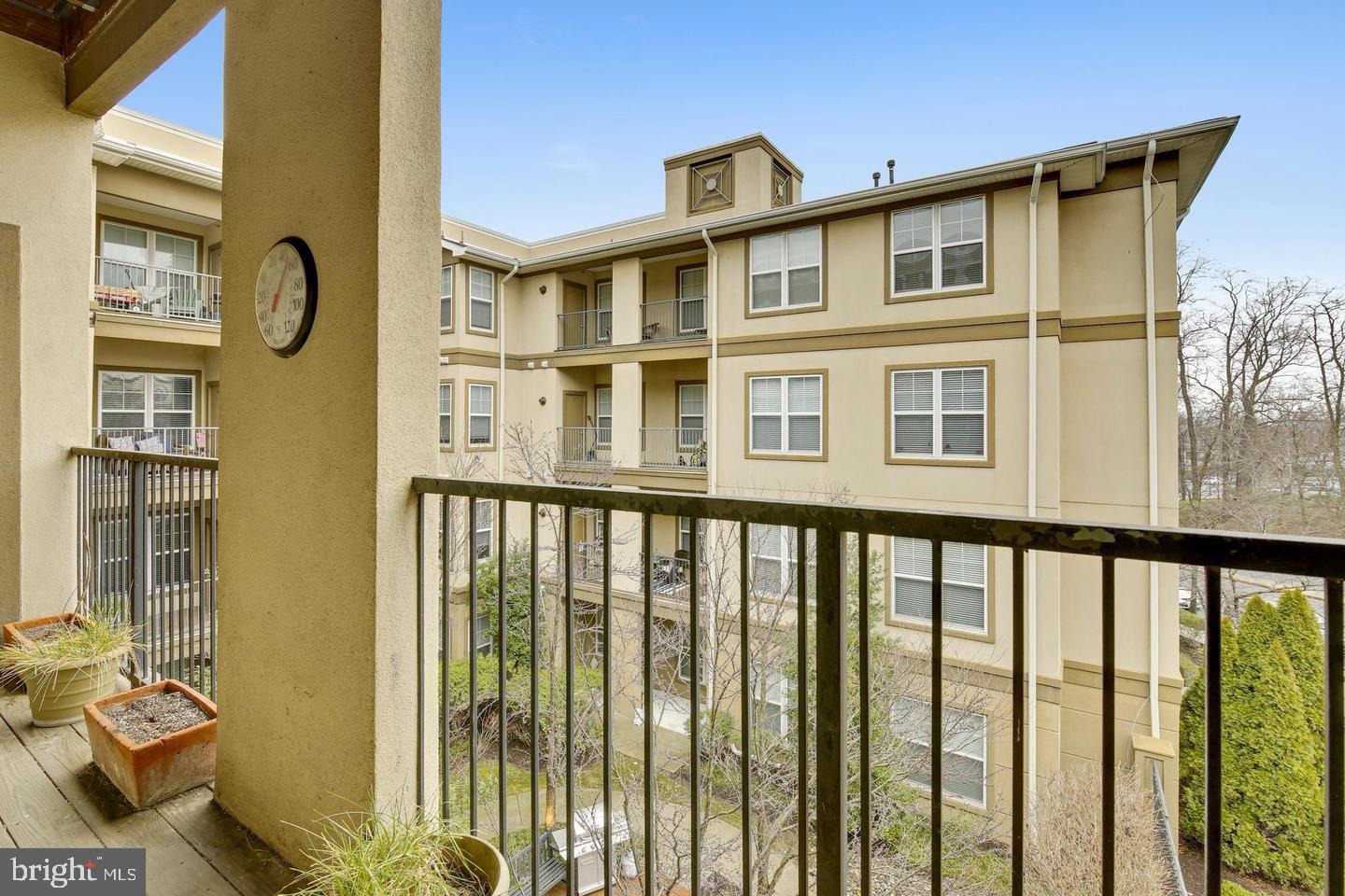 WHITE FLINT STATION - Residential