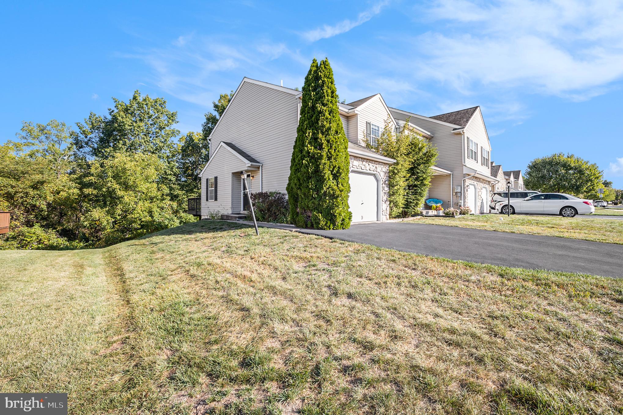 STONEGATE - Residential