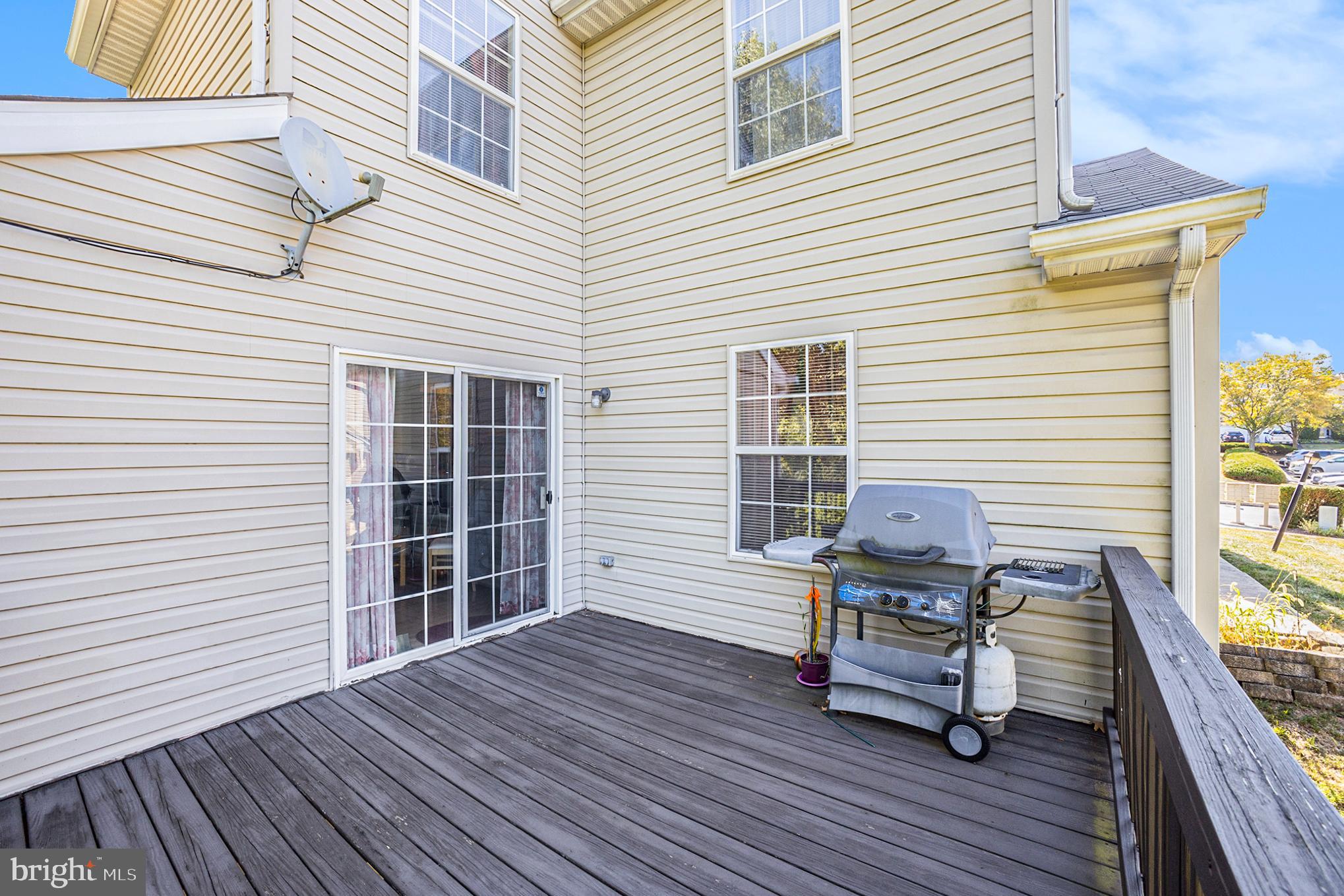 STONEGATE - Residential