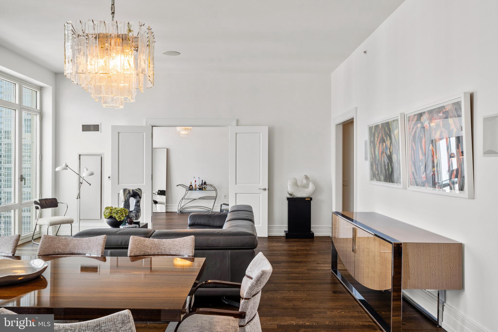 RITTENHOUSE SQUARE - Residential