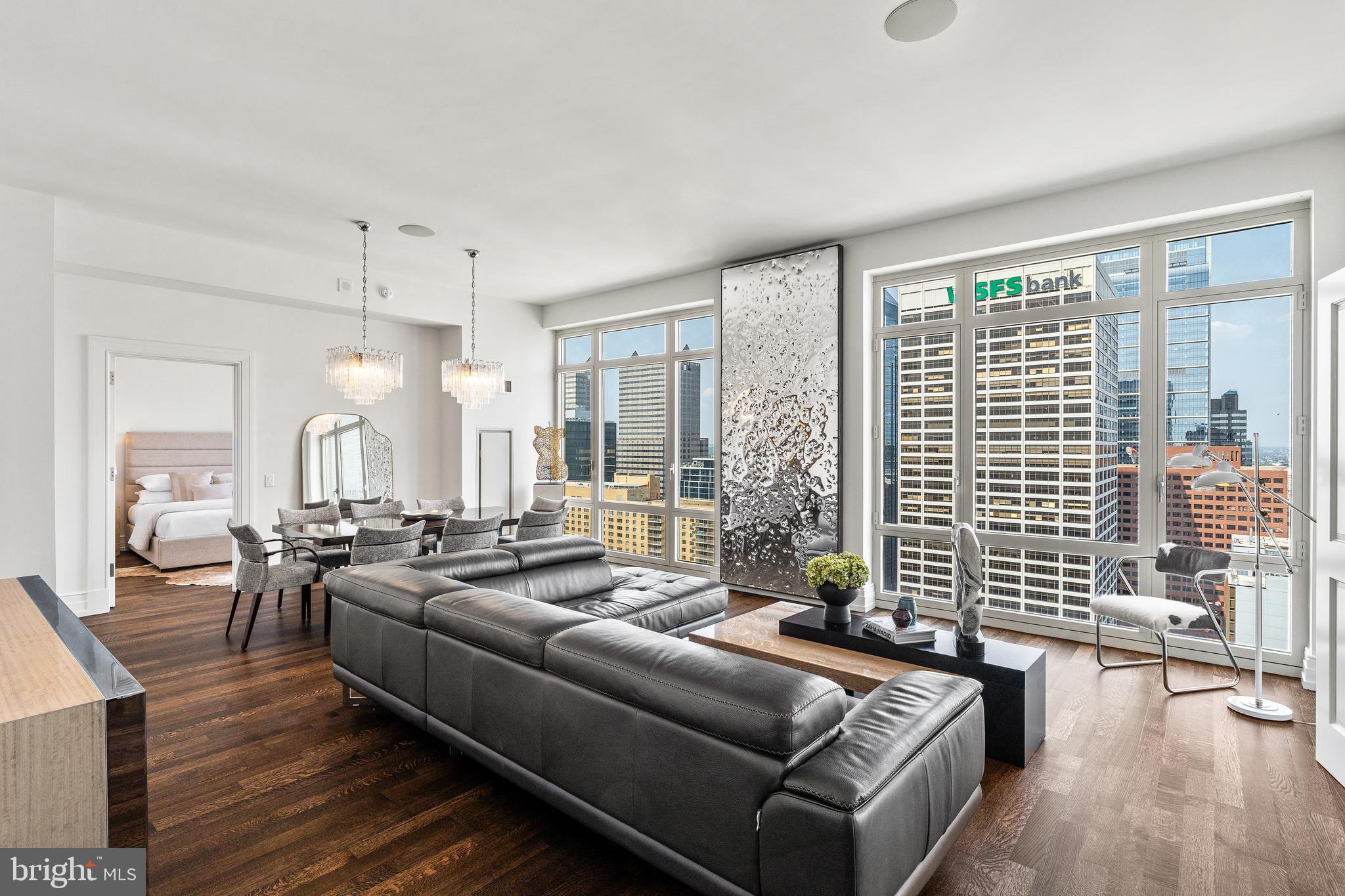 RITTENHOUSE SQUARE - Residential