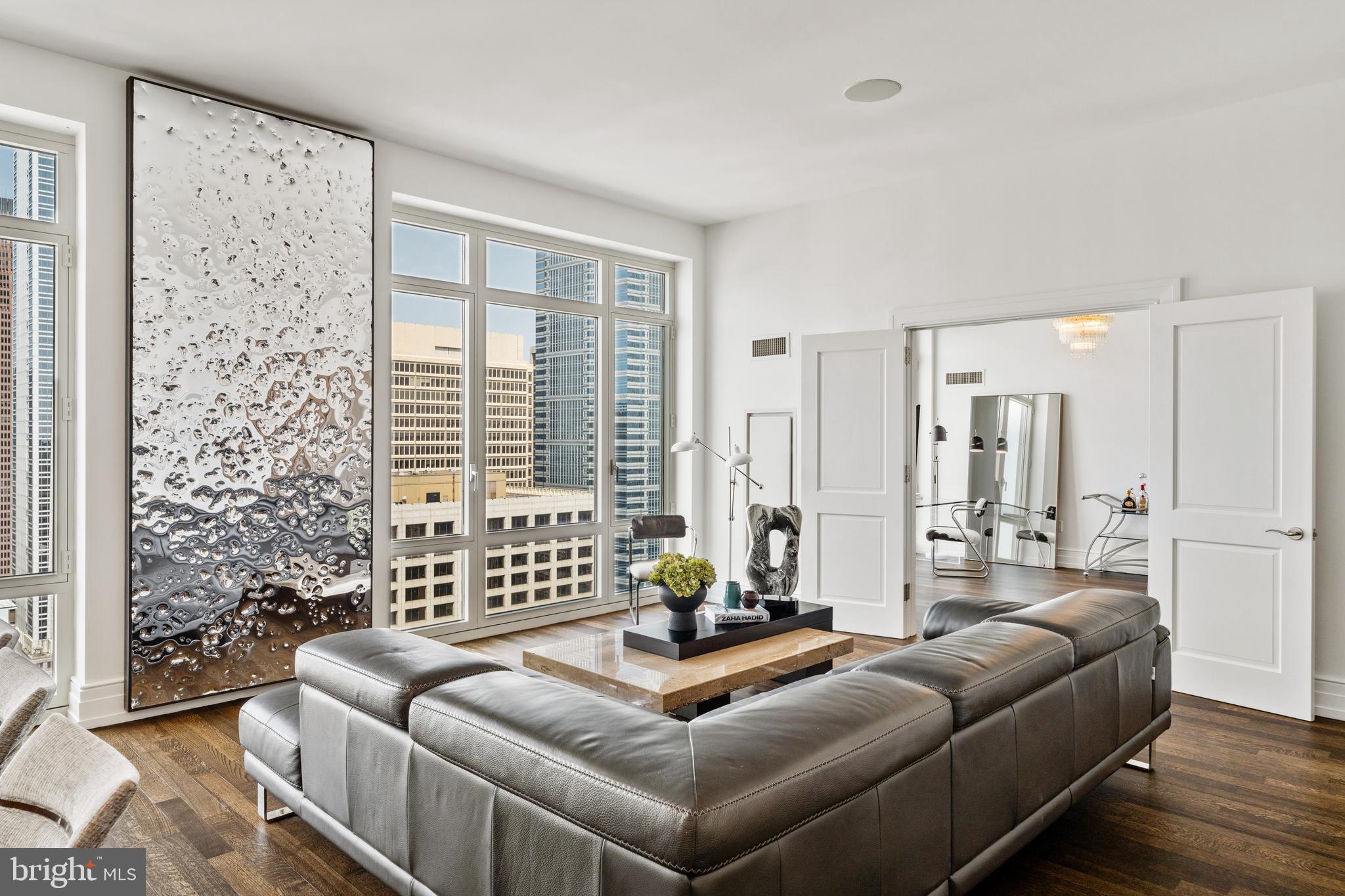 RITTENHOUSE SQUARE - Residential