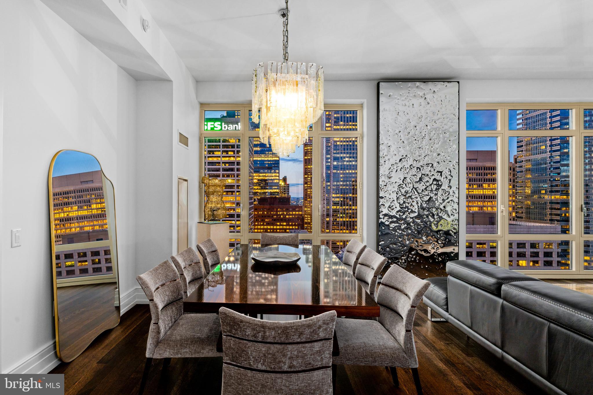 RITTENHOUSE SQUARE - Residential