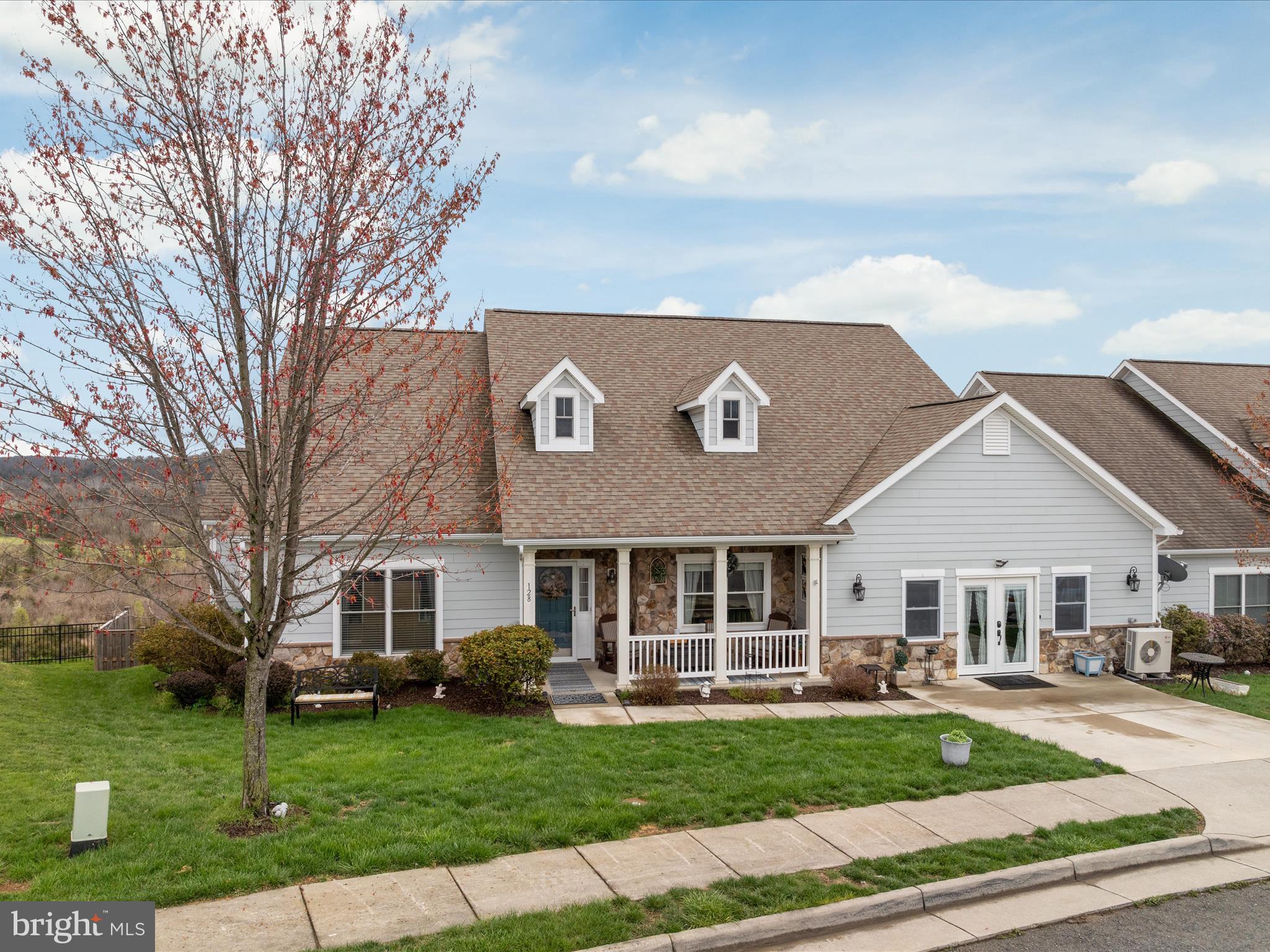 THE VILLAGE AT CEDAR CREEK - Residential