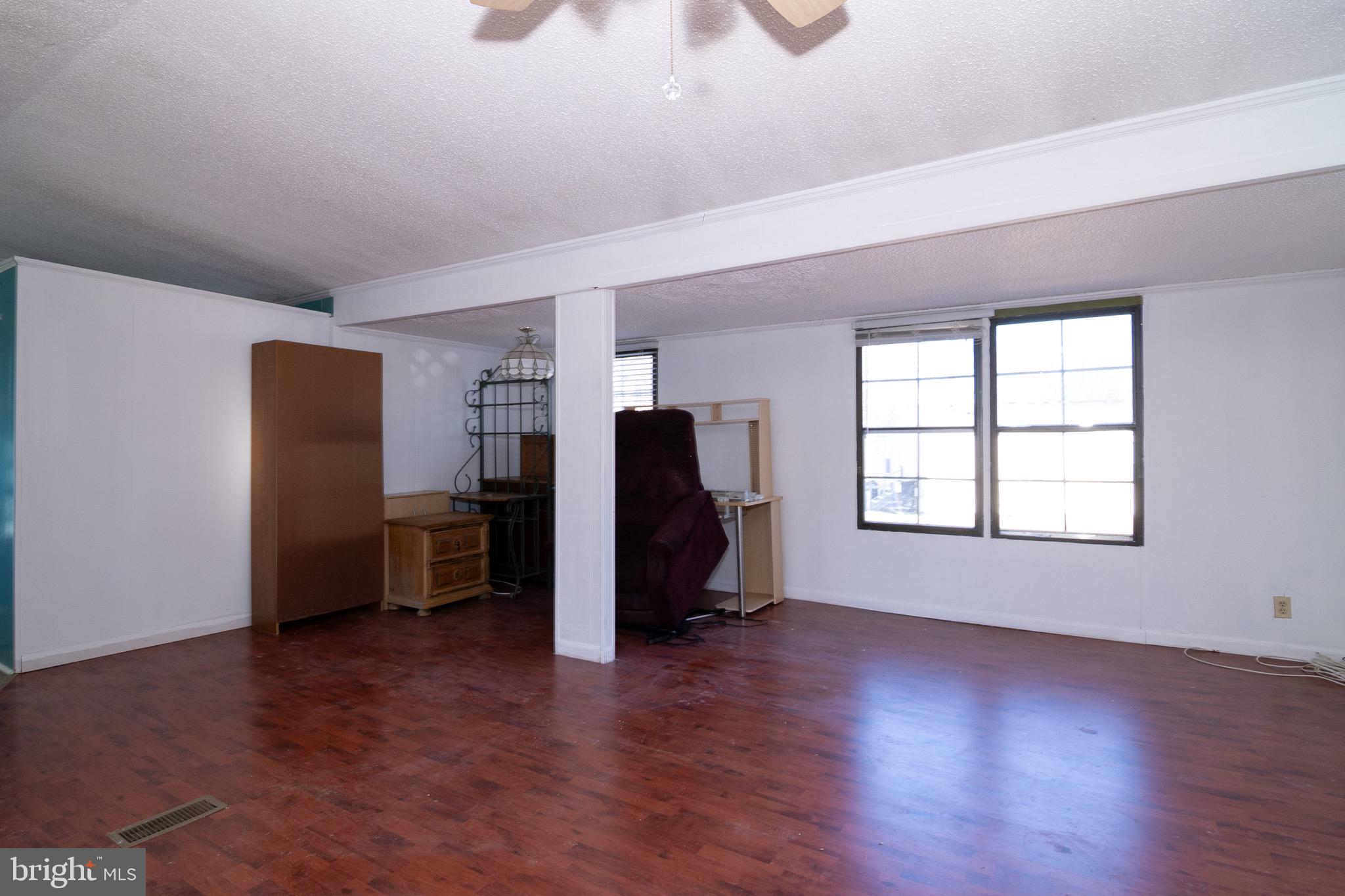 LITTLE CREEK - Residential