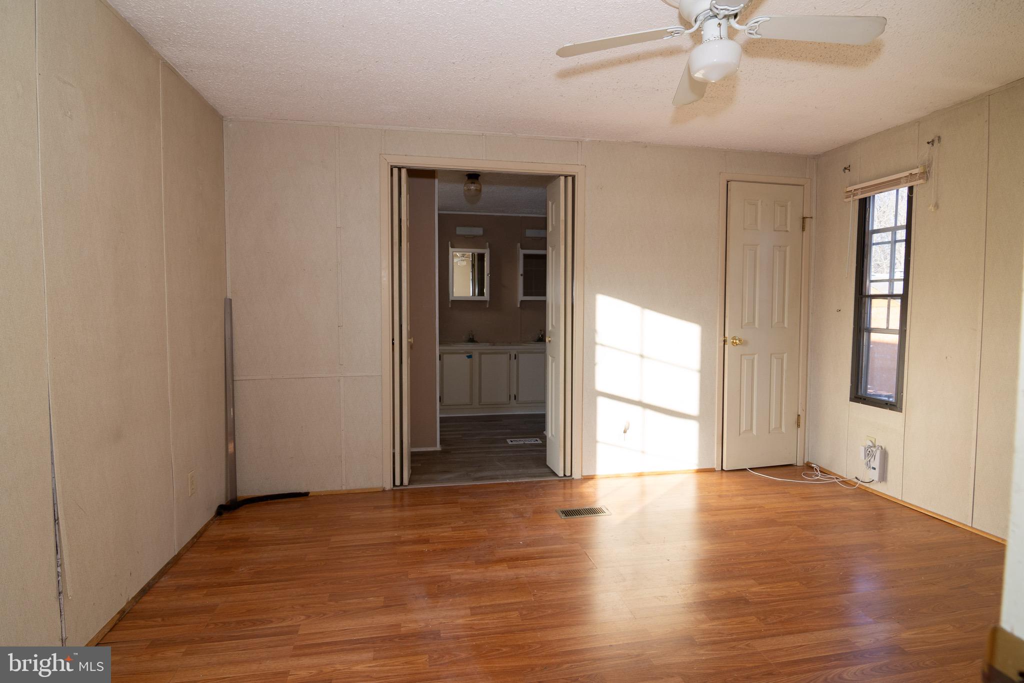 LITTLE CREEK - Residential