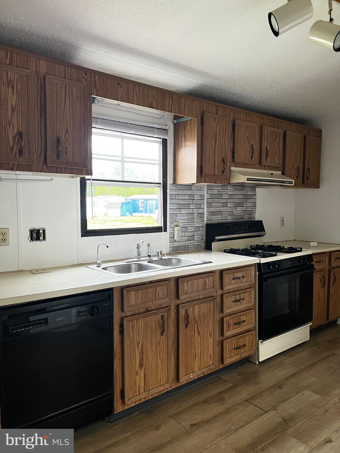 LITTLE CREEK - Residential