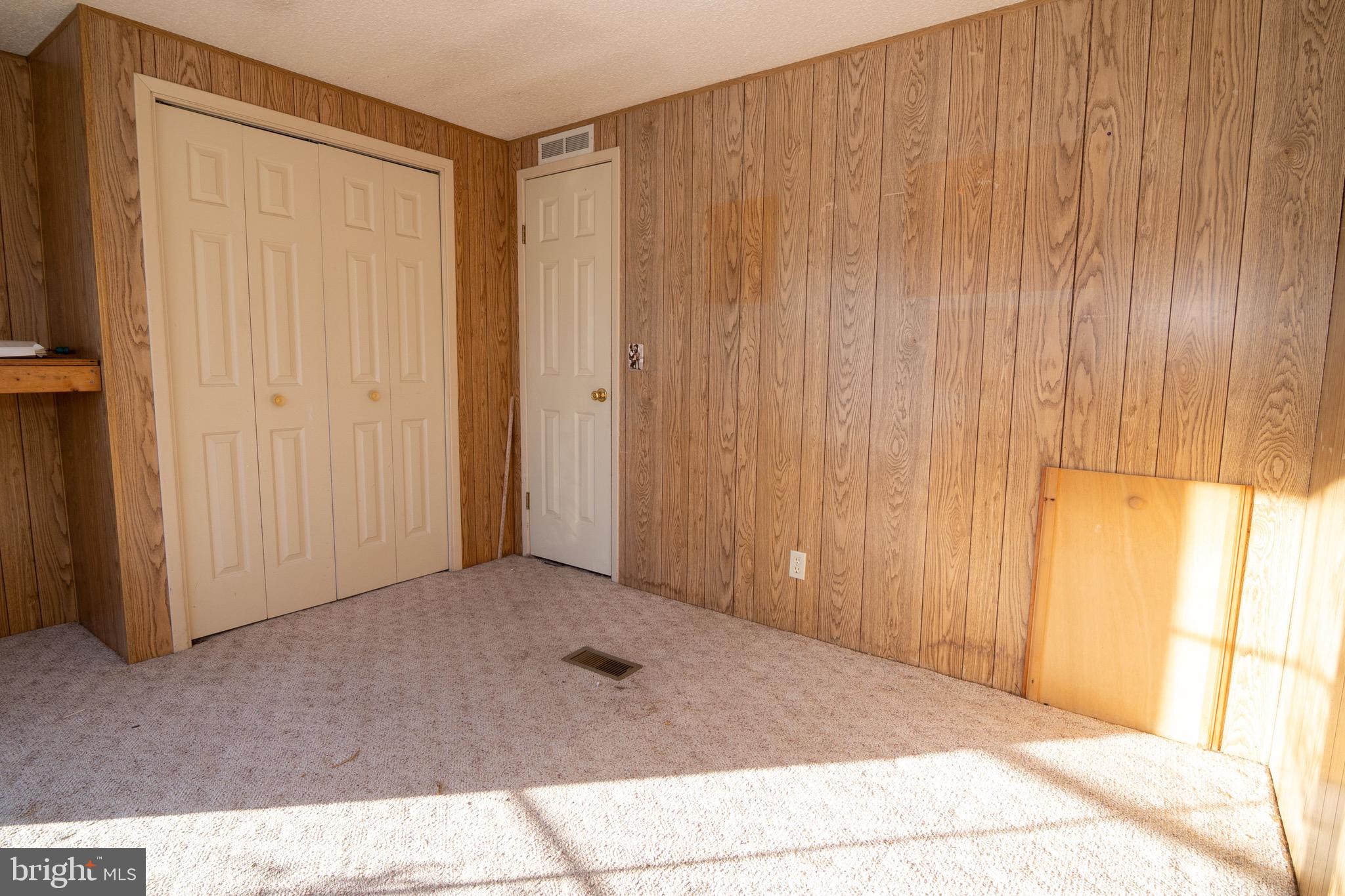 LITTLE CREEK - Residential