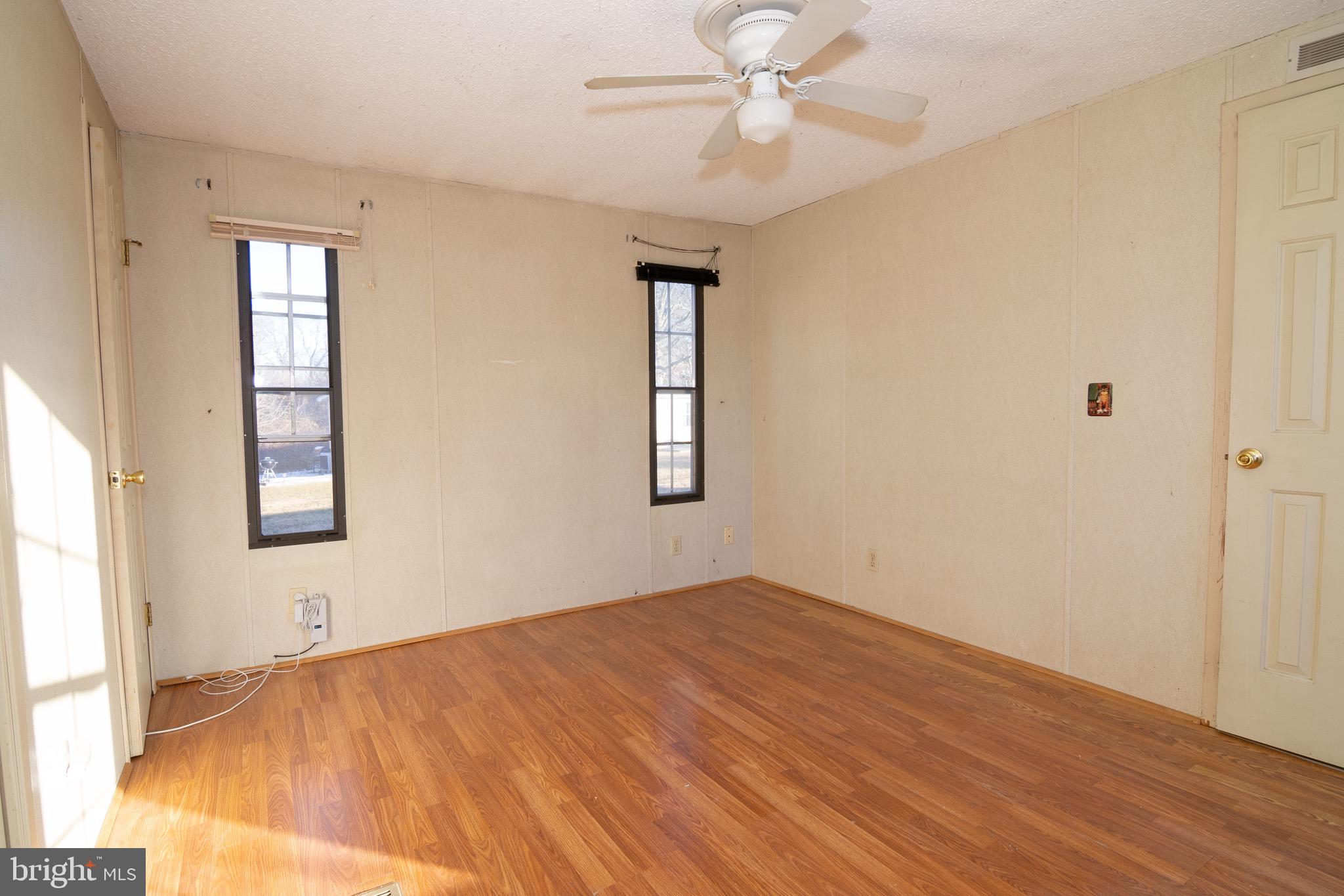 LITTLE CREEK - Residential