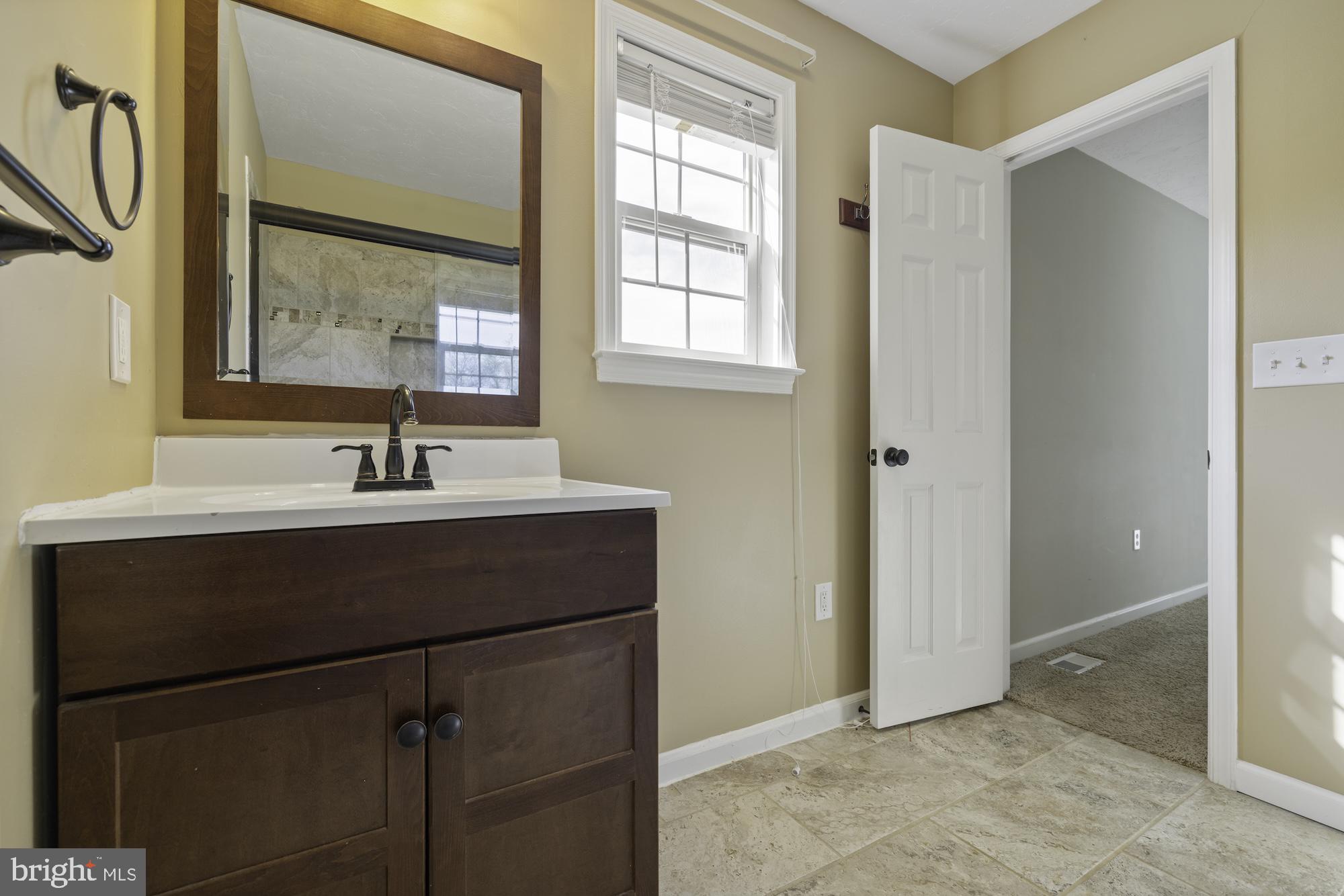 HUNTERS CROSSING - Residential