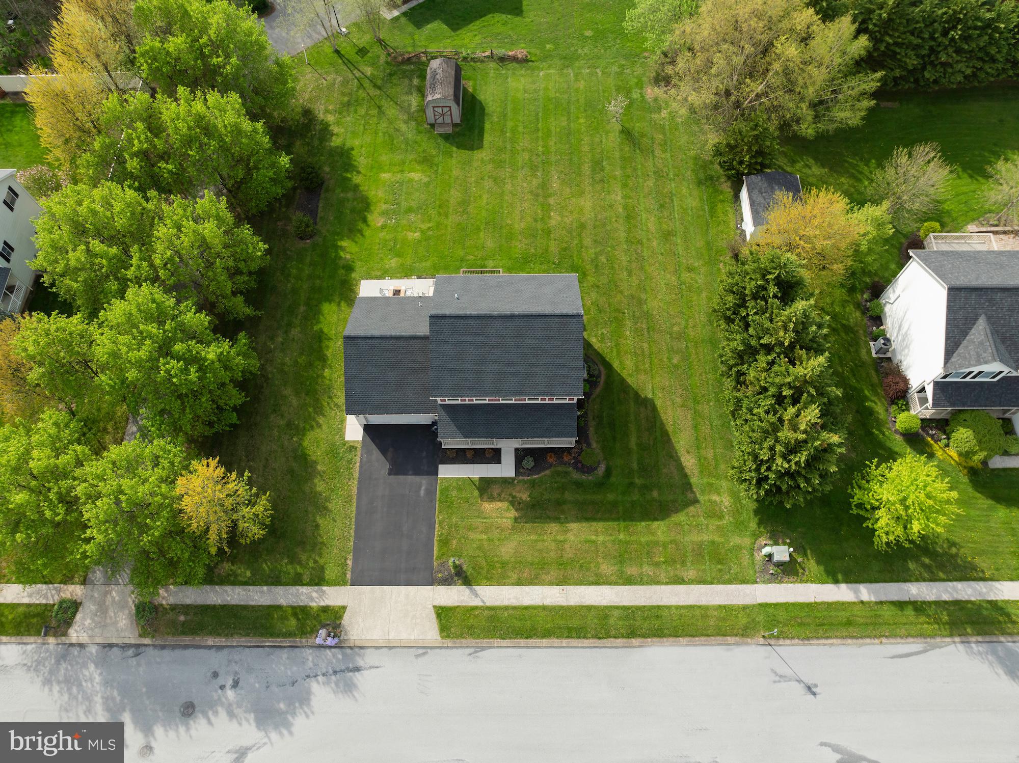 HUNTERS CROSSING - Residential