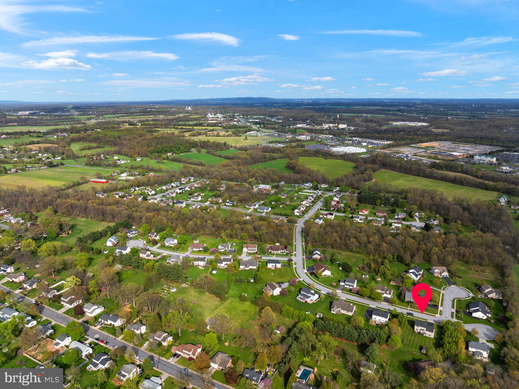 HUNTERS CROSSING - Residential