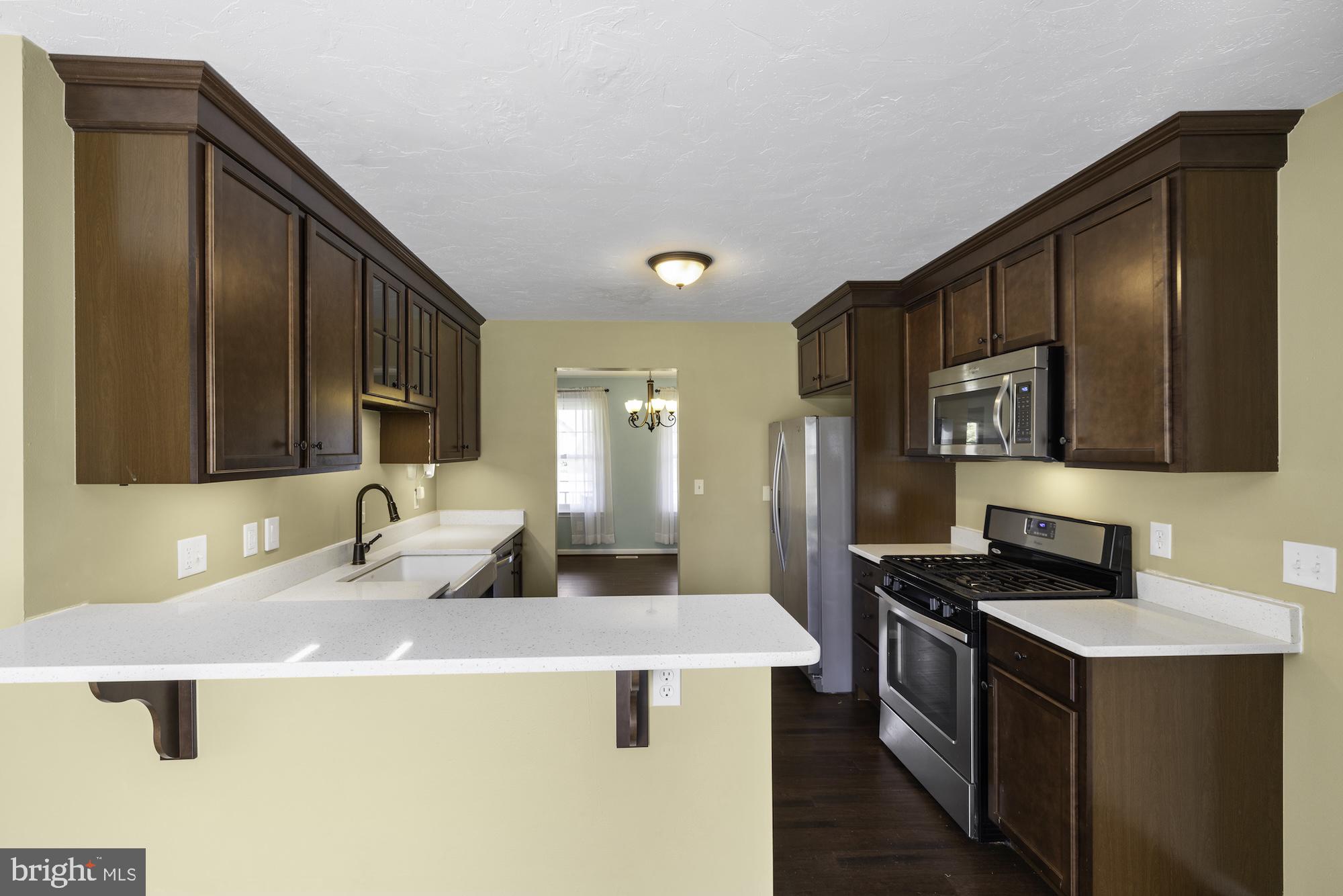 HUNTERS CROSSING - Residential