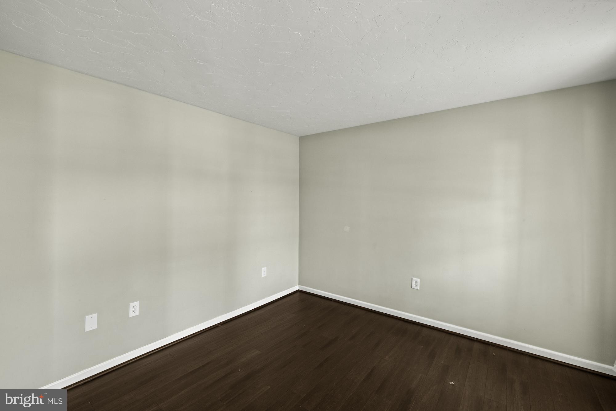 HUNTERS CROSSING - Residential