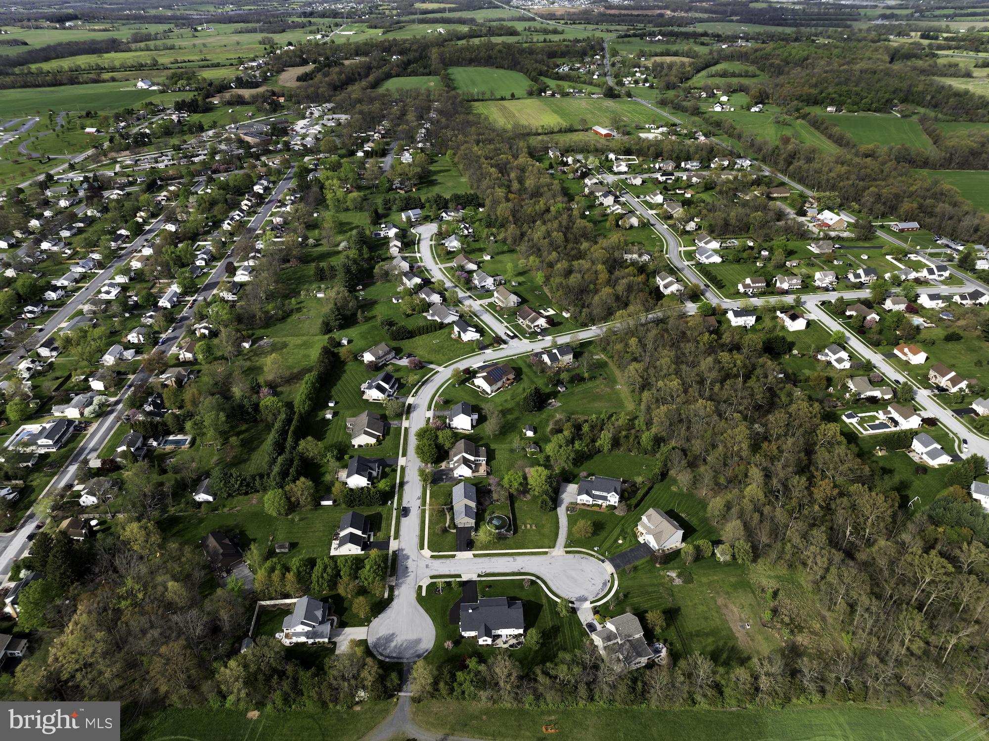 HUNTERS CROSSING - Residential