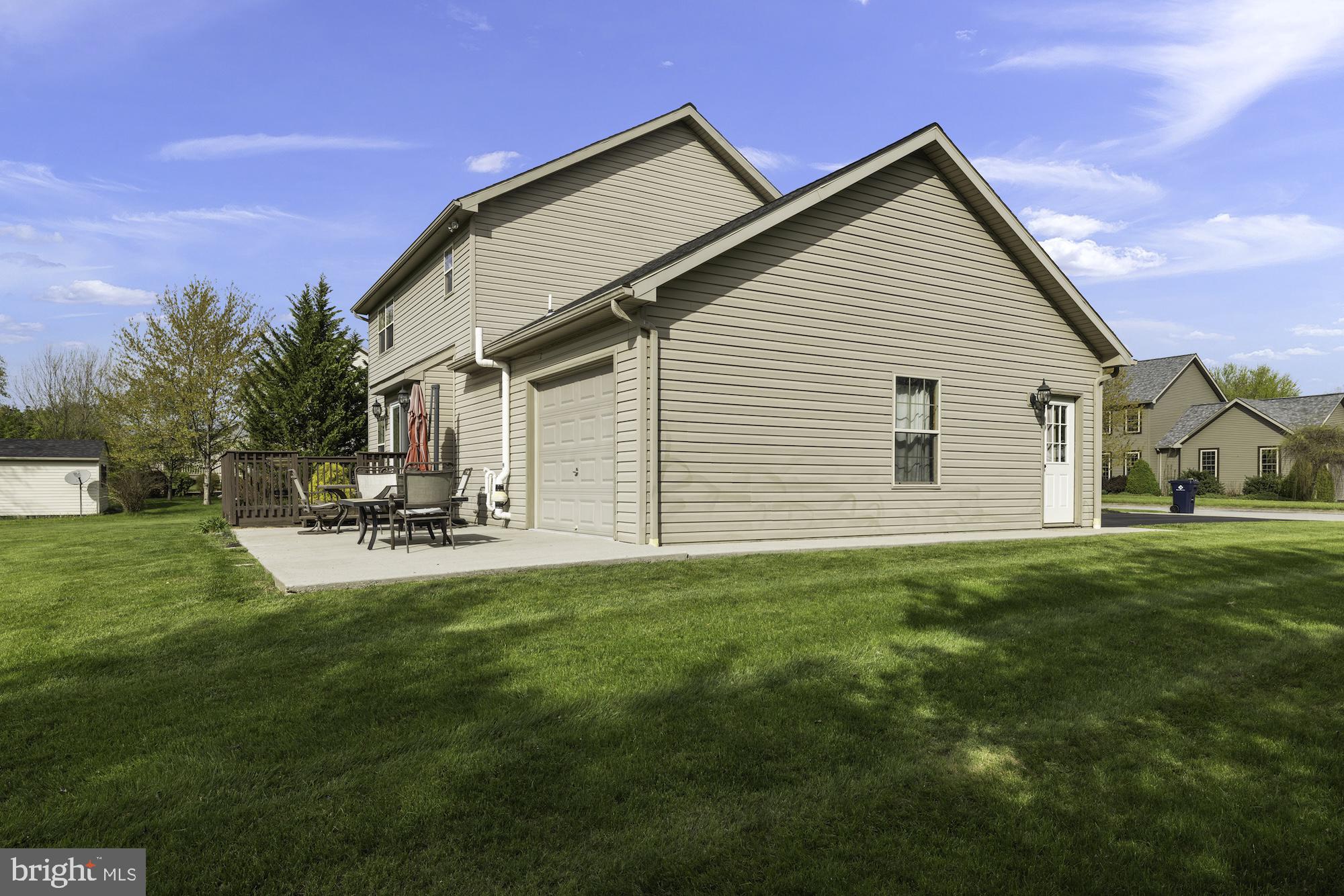 HUNTERS CROSSING - Residential