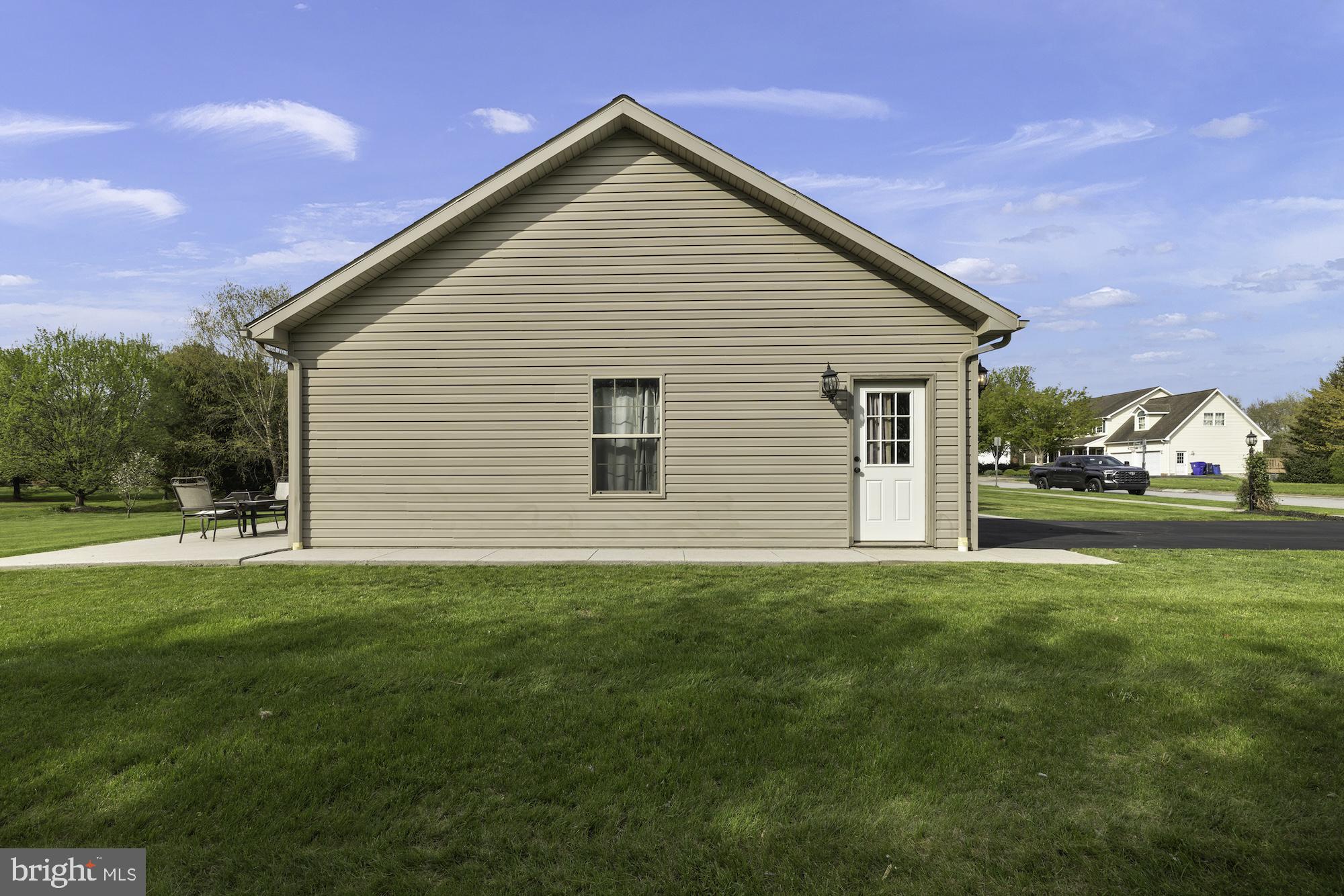 HUNTERS CROSSING - Residential