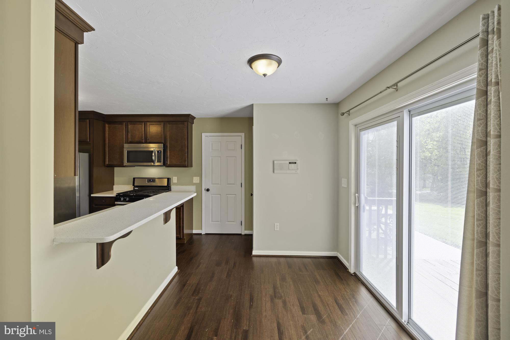 HUNTERS CROSSING - Residential