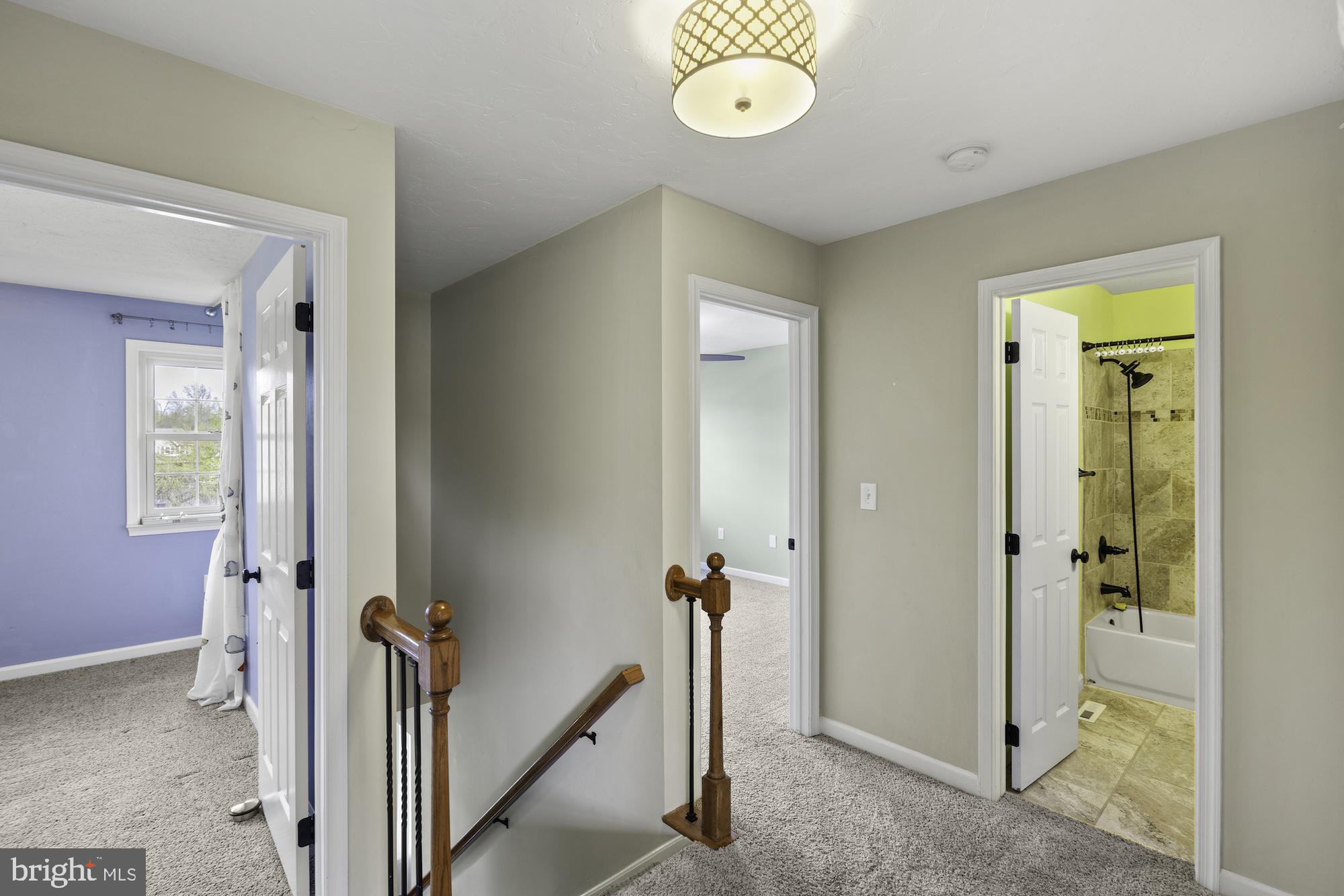 HUNTERS CROSSING - Residential