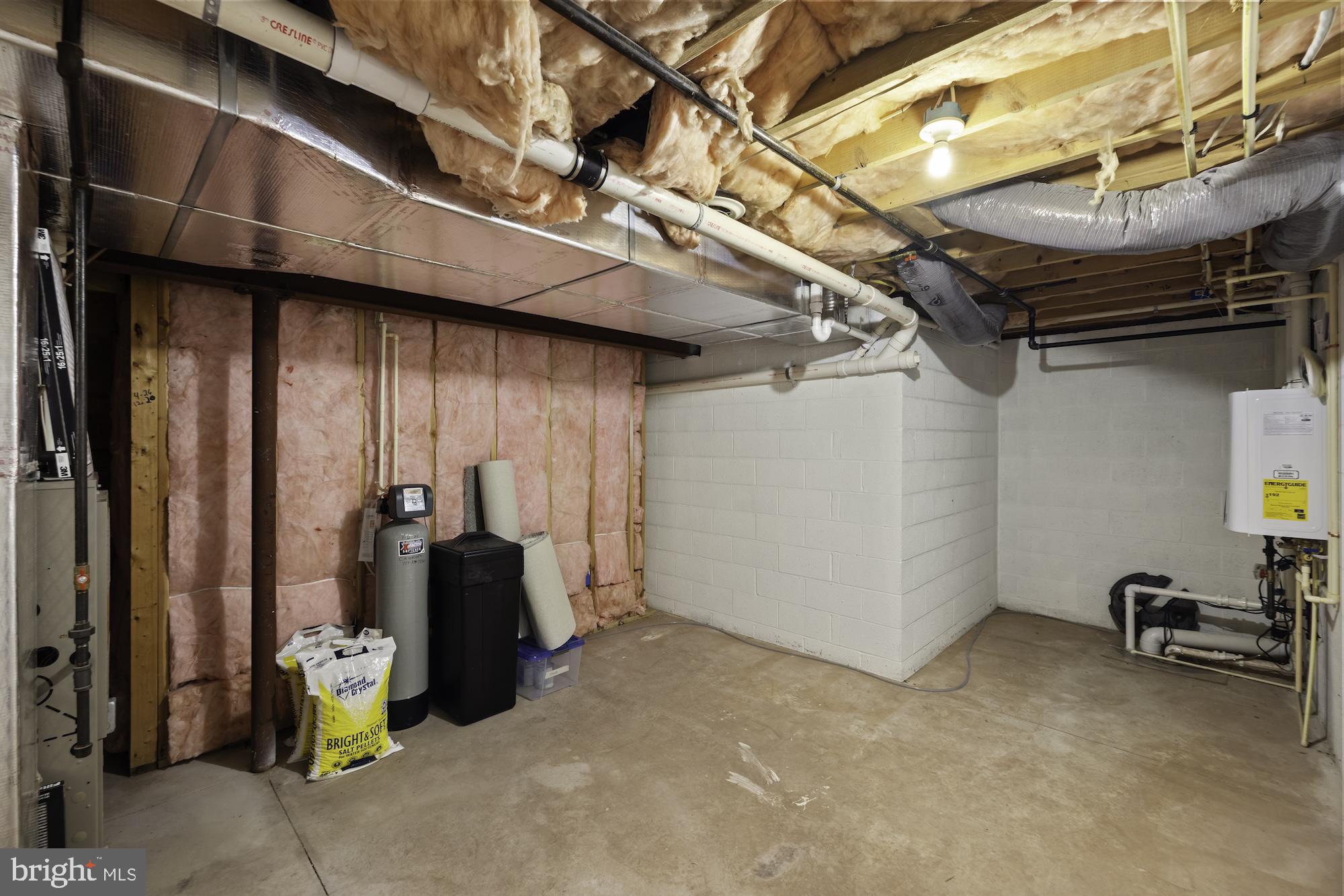 HUNTERS CROSSING - Residential