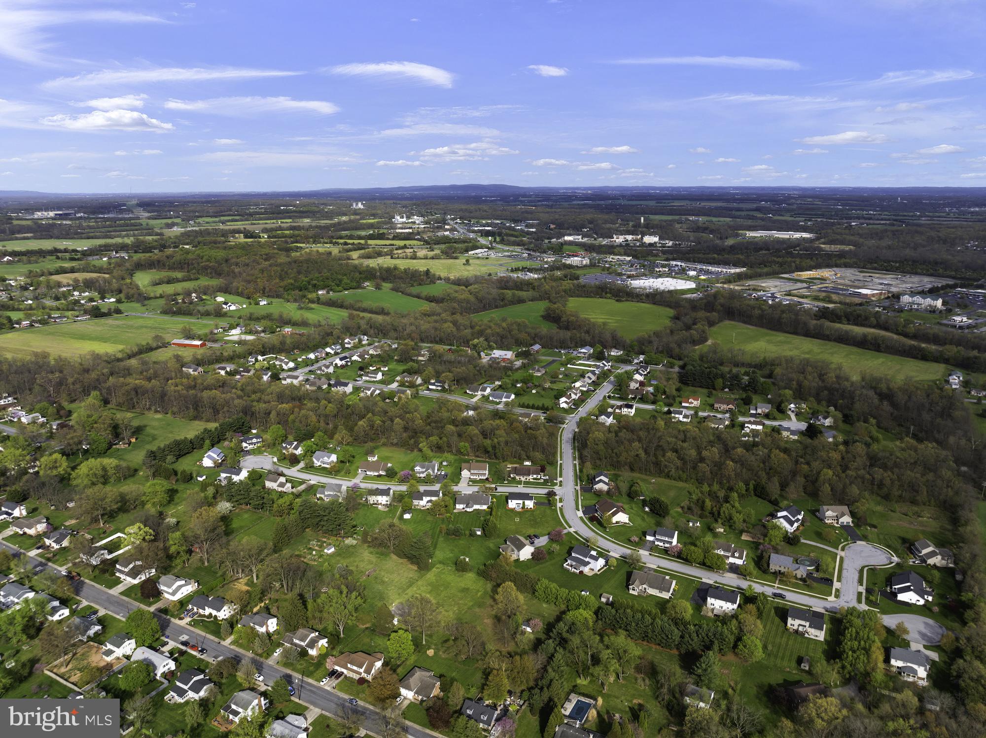 HUNTERS CROSSING - Residential