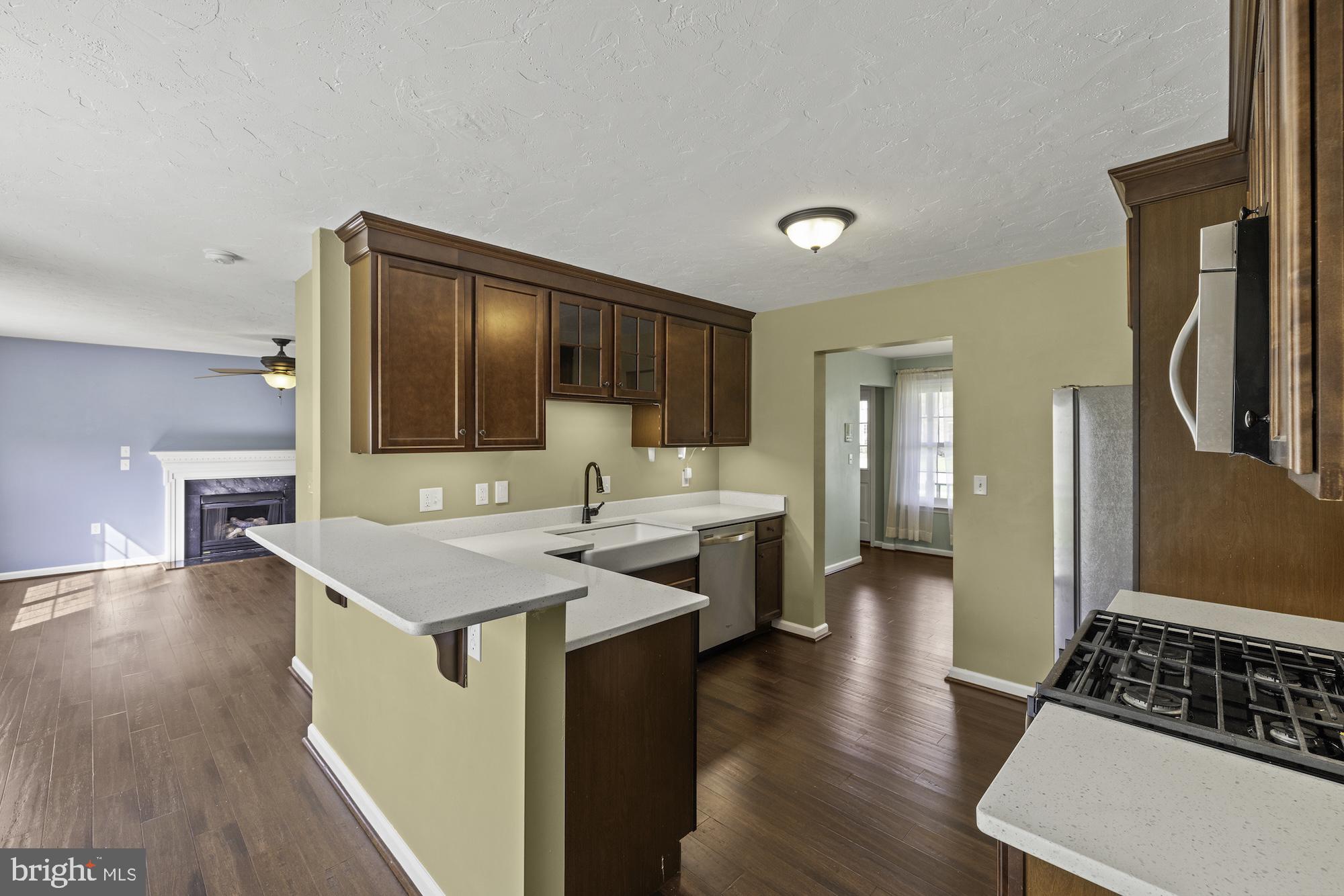 HUNTERS CROSSING - Residential