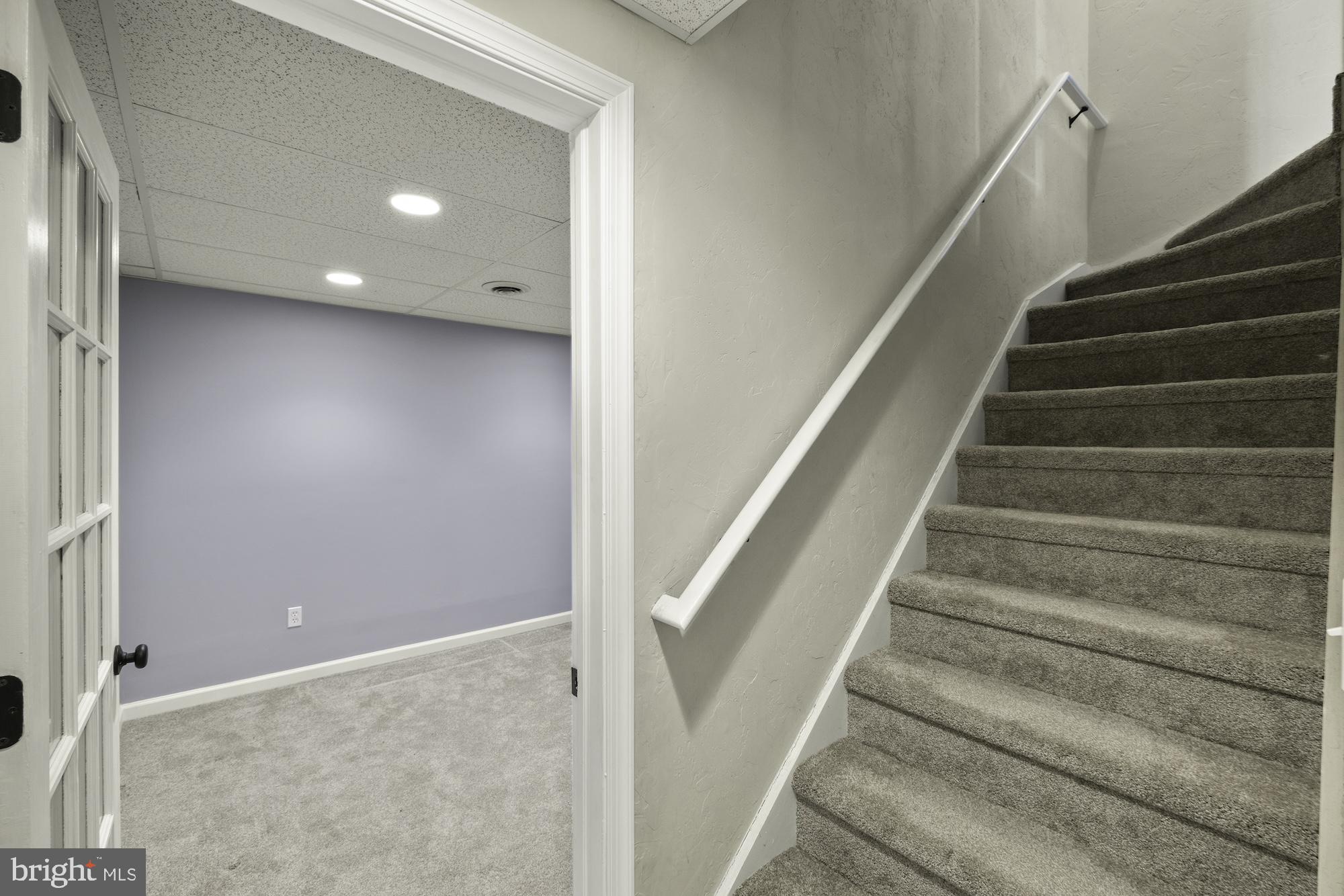 HUNTERS CROSSING - Residential