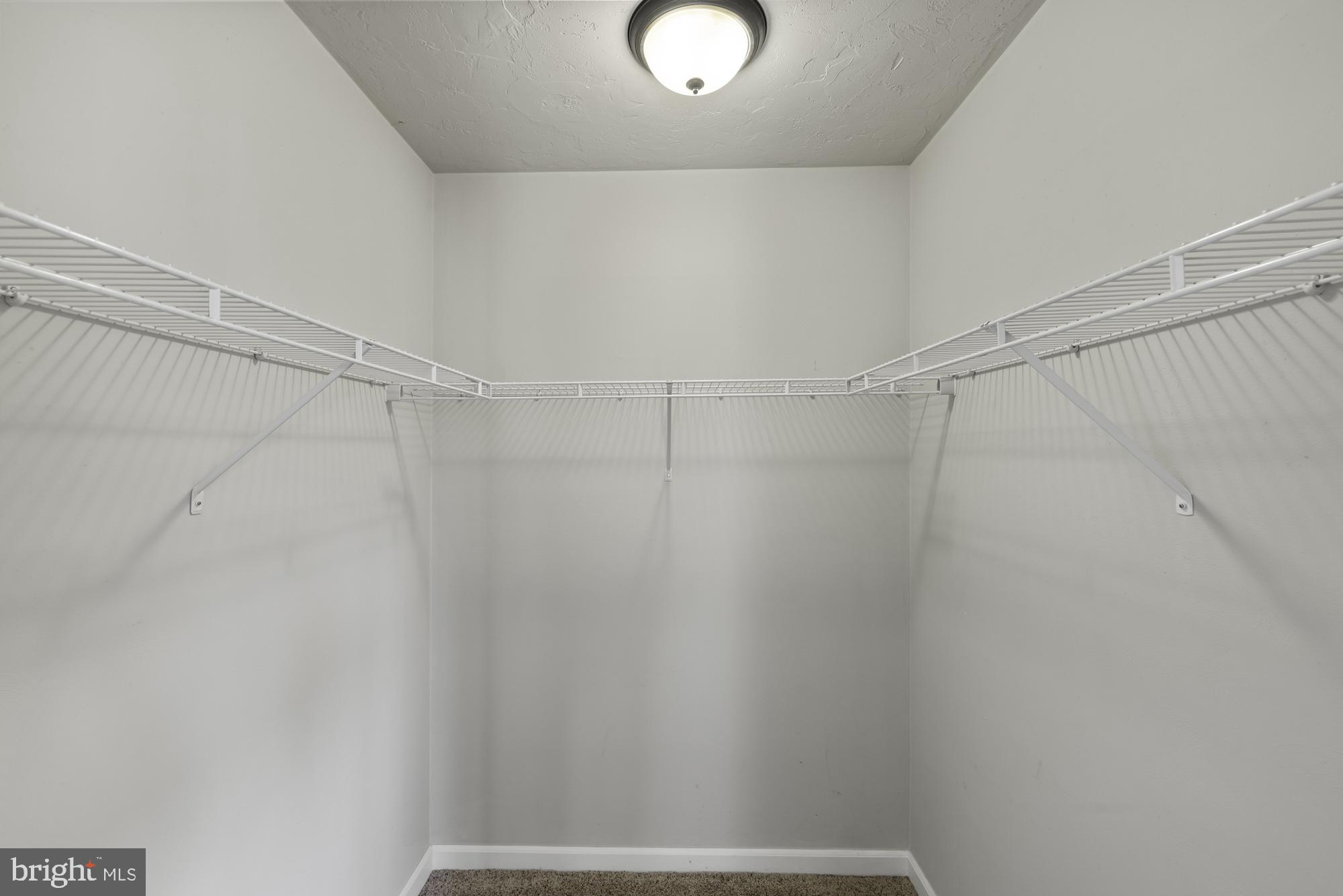 HUNTERS CROSSING - Residential