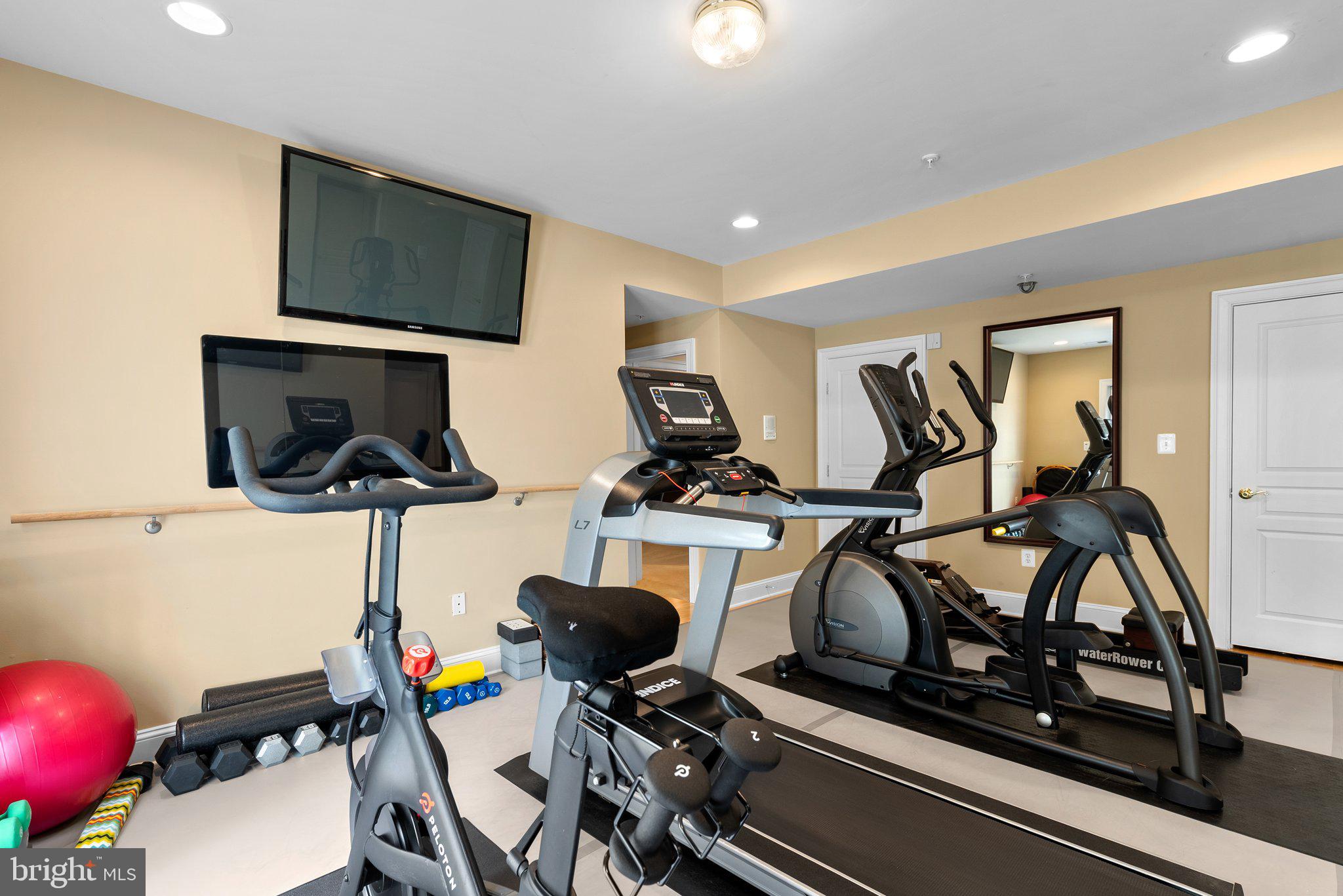 GREENBRIAR PRESERVE - Residential