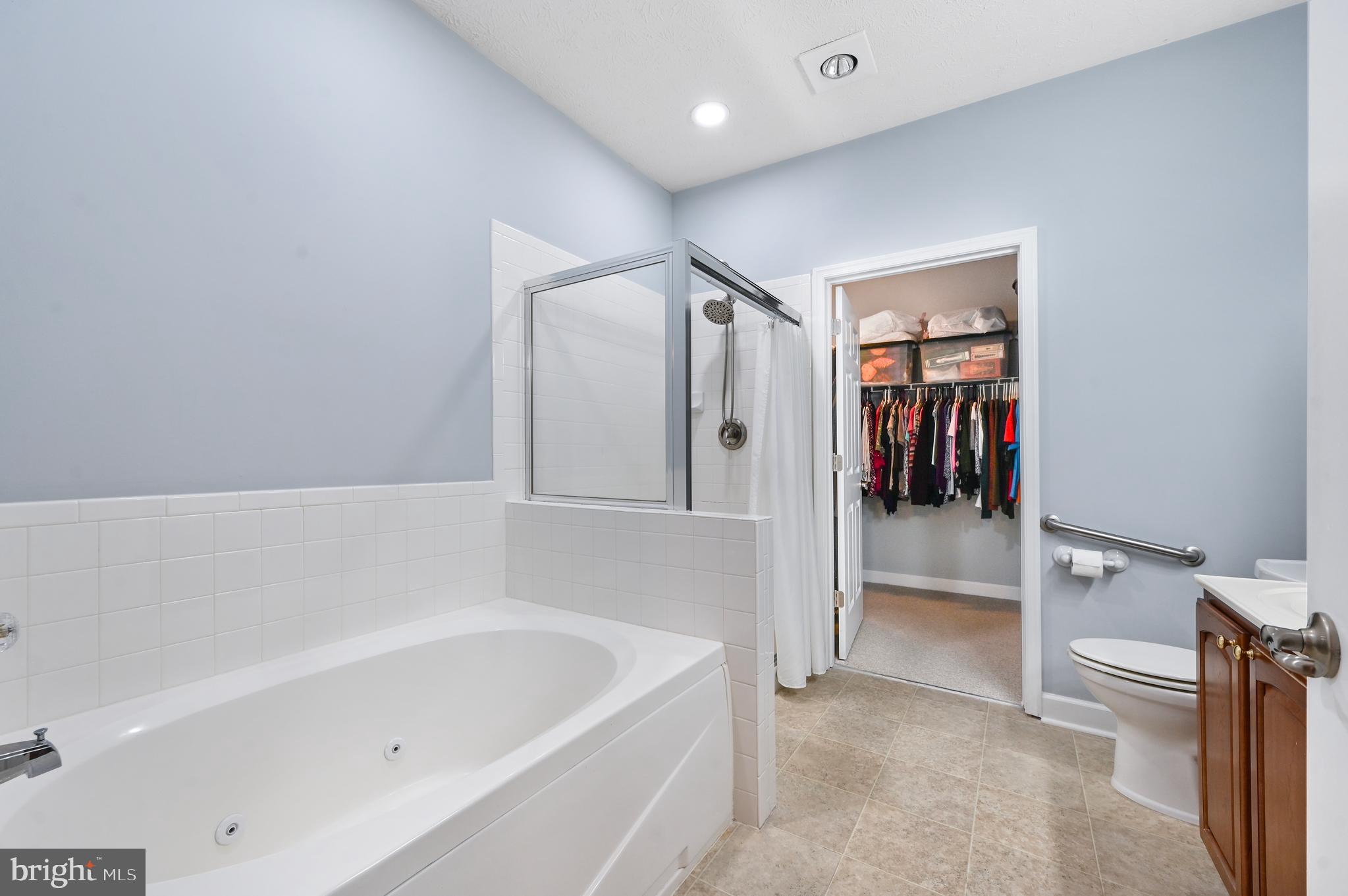 WOOD CREEK GOLF COMM - Residential