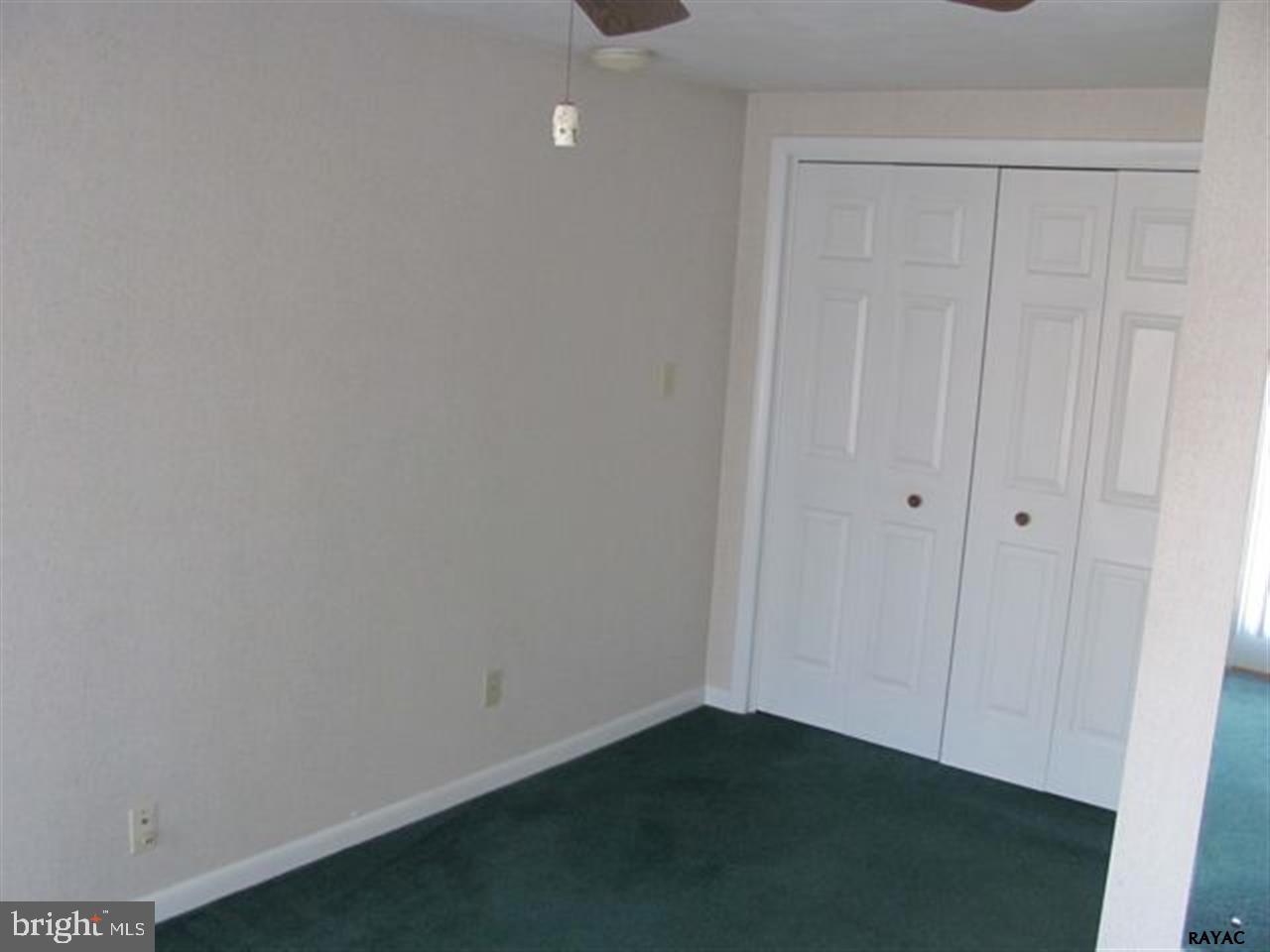 PARADISE HILLS - Residential