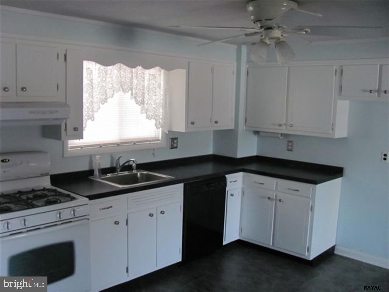 PARADISE HILLS - Residential