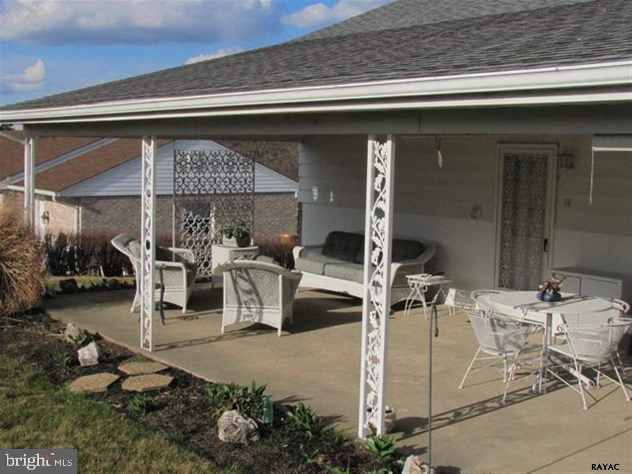 PARADISE HILLS - Residential