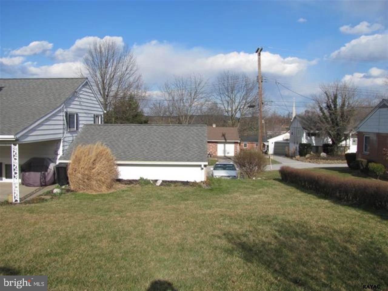 PARADISE HILLS - Residential