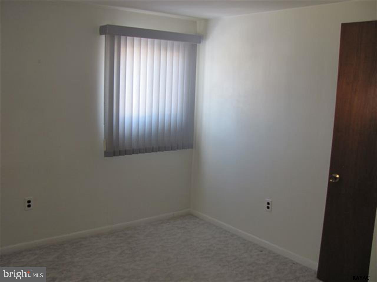 PARADISE HILLS - Residential