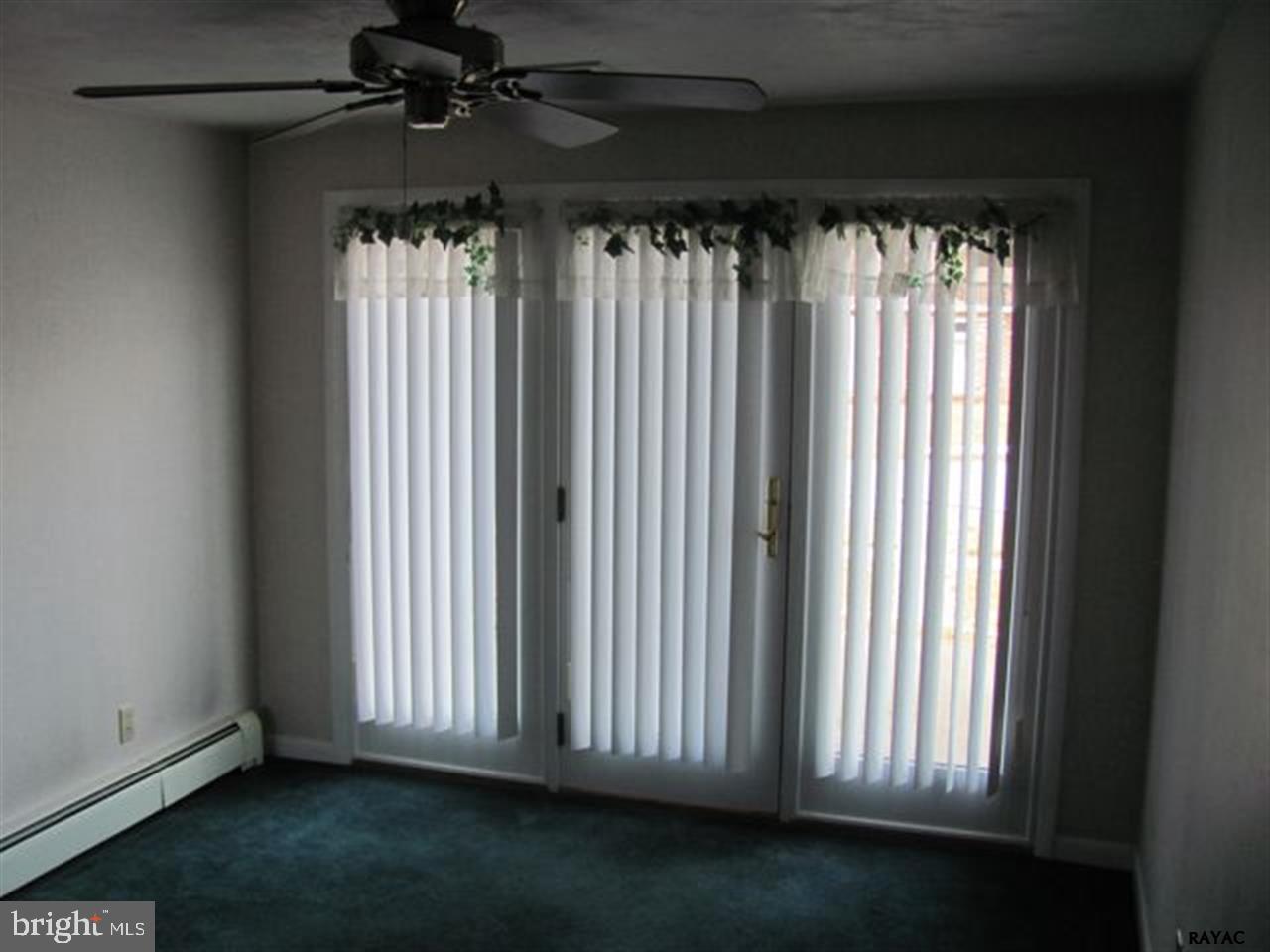 PARADISE HILLS - Residential