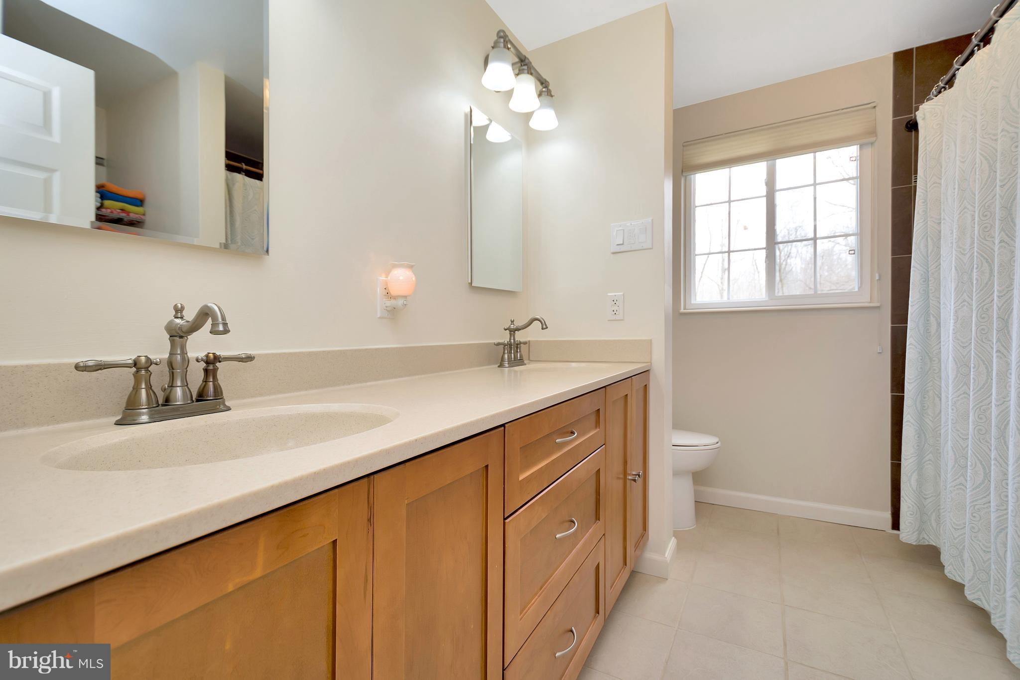 WALTON - Residential