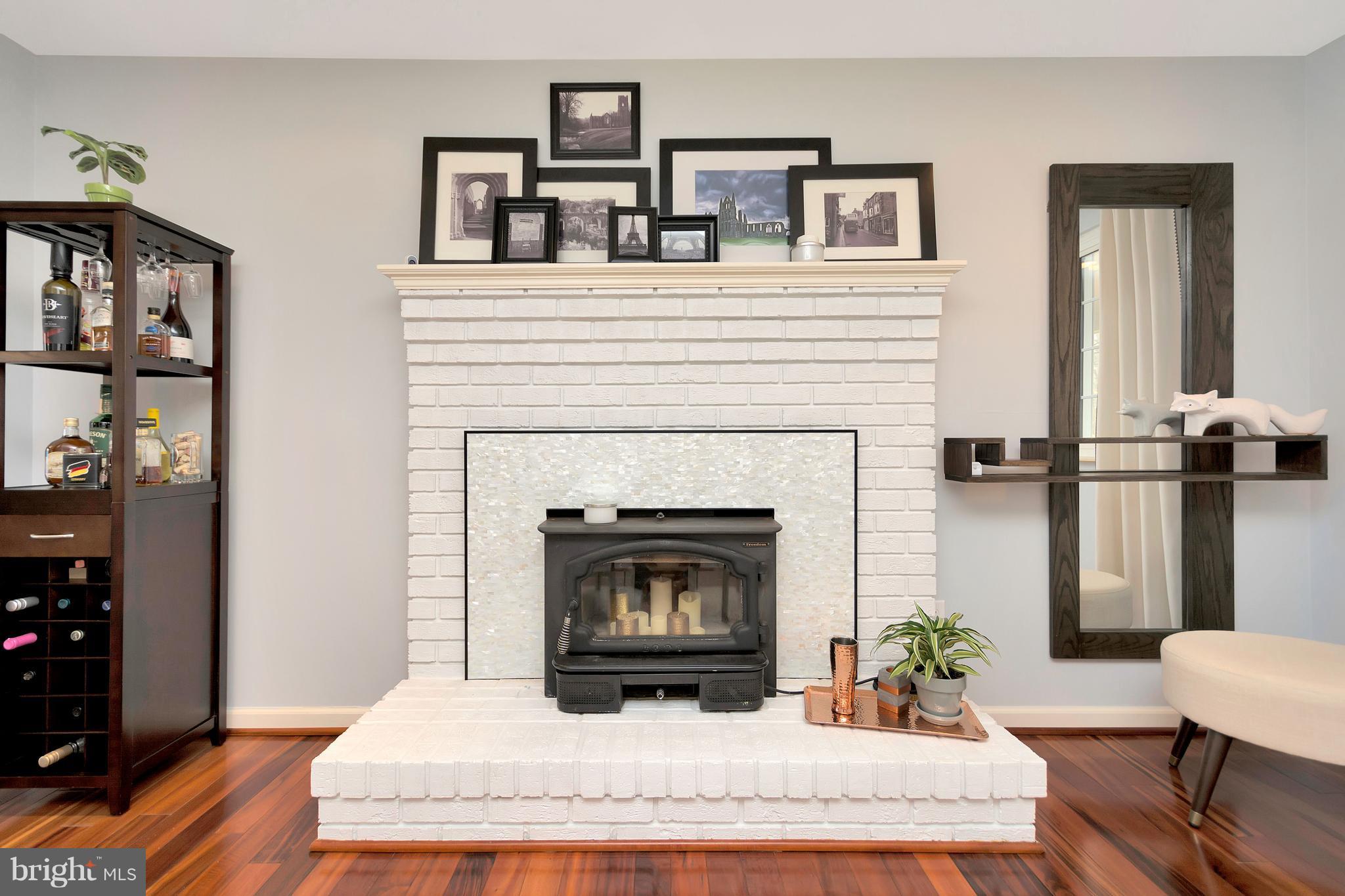 WALTON - Residential