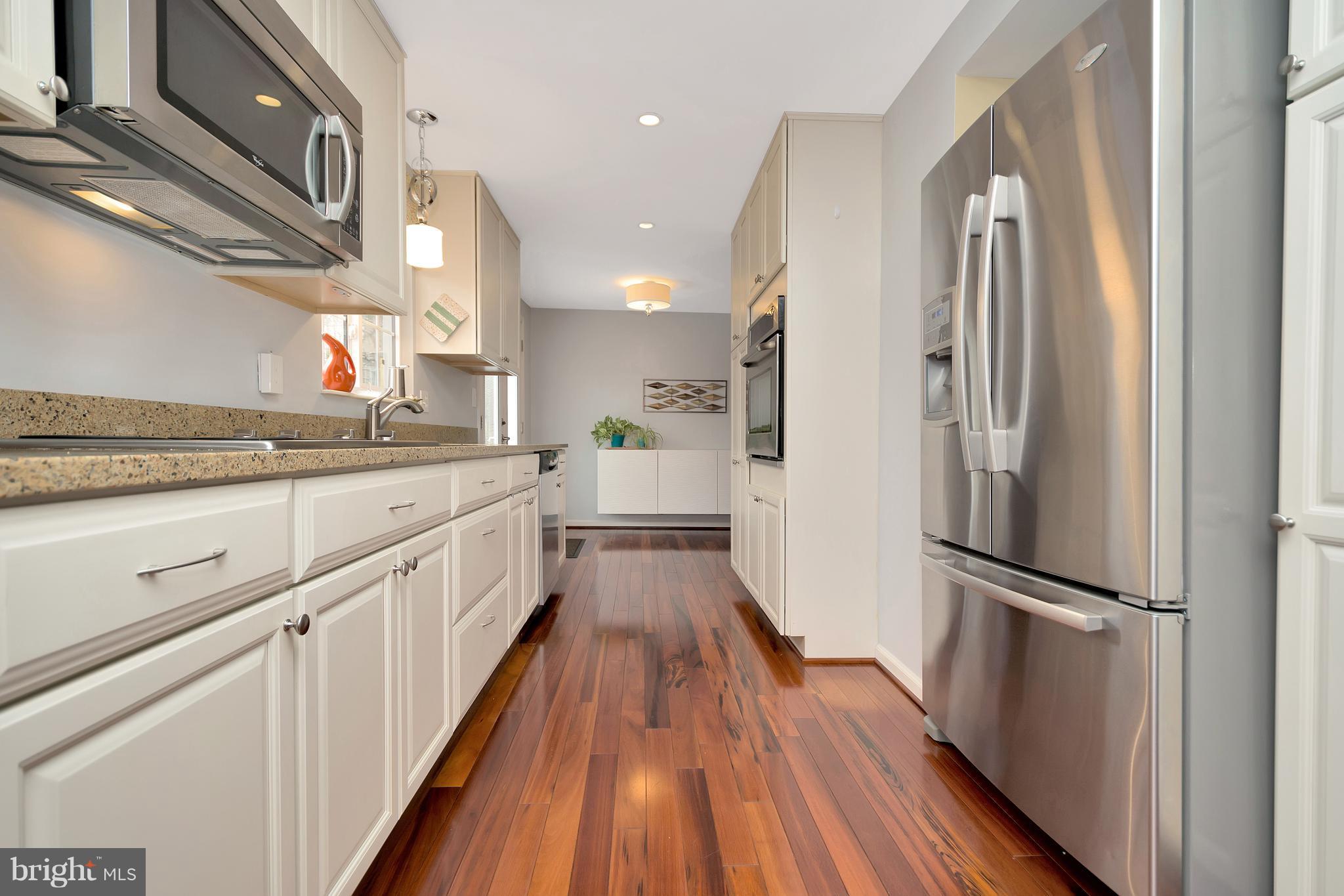 WALTON - Residential