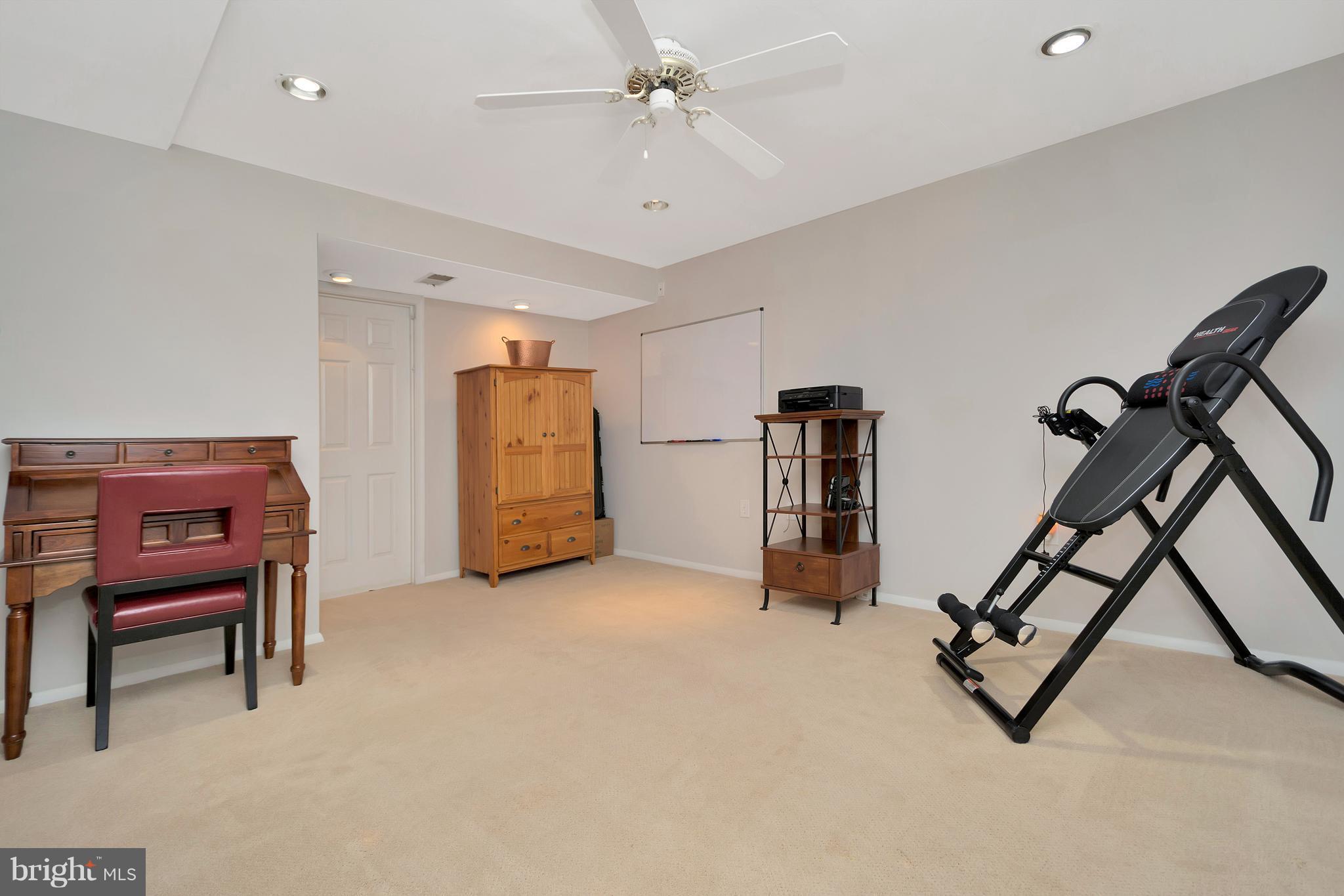 WALTON - Residential