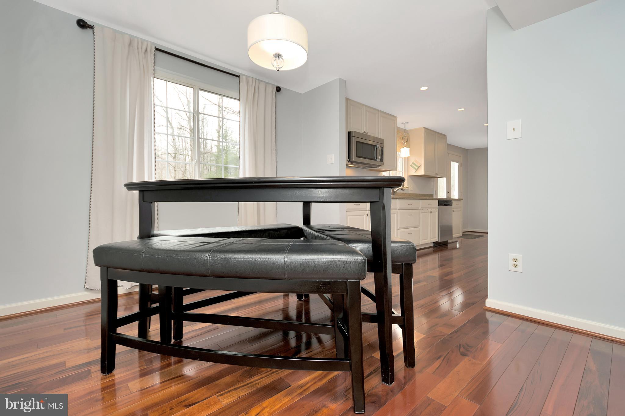 WALTON - Residential