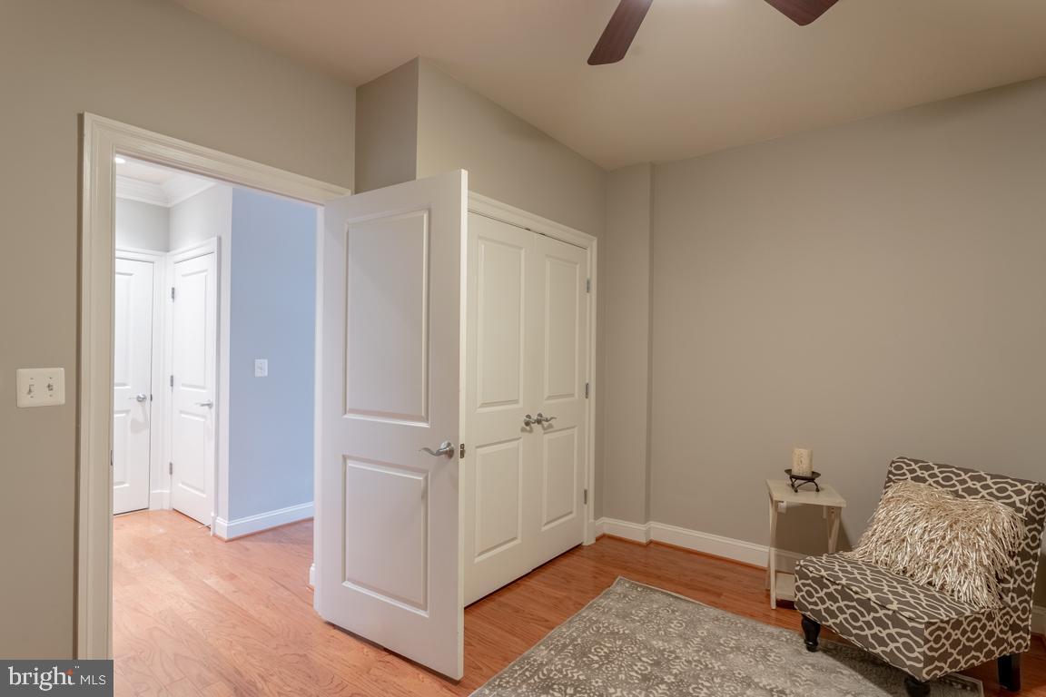 ABINGDON ROW - Residential