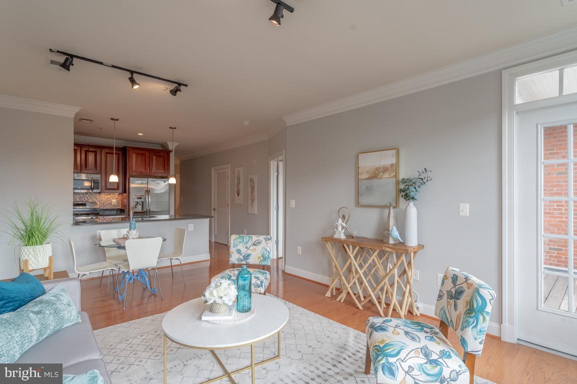 ABINGDON ROW - Residential