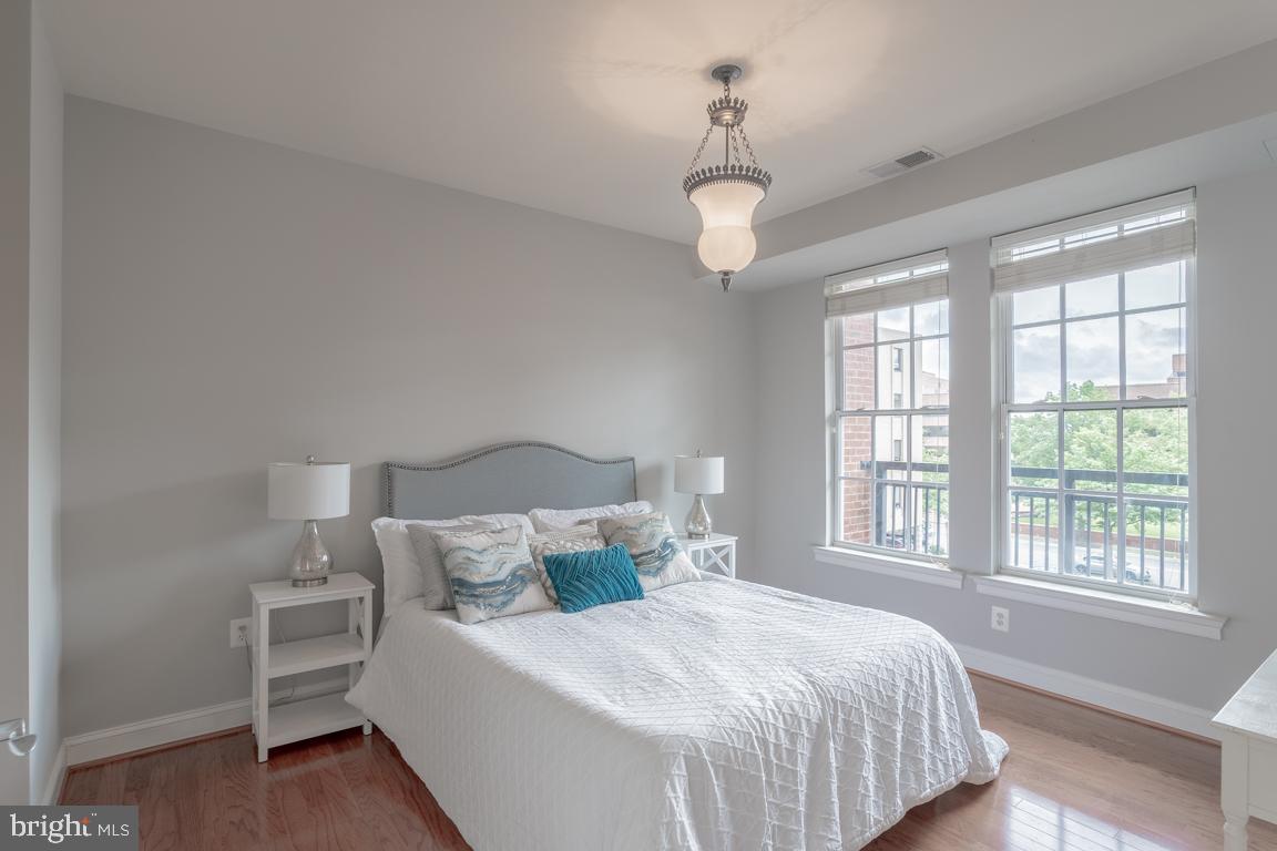 ABINGDON ROW - Residential