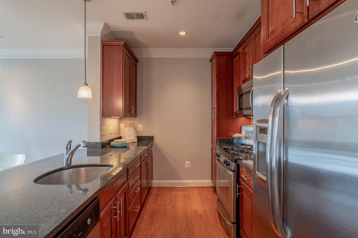 ABINGDON ROW - Residential