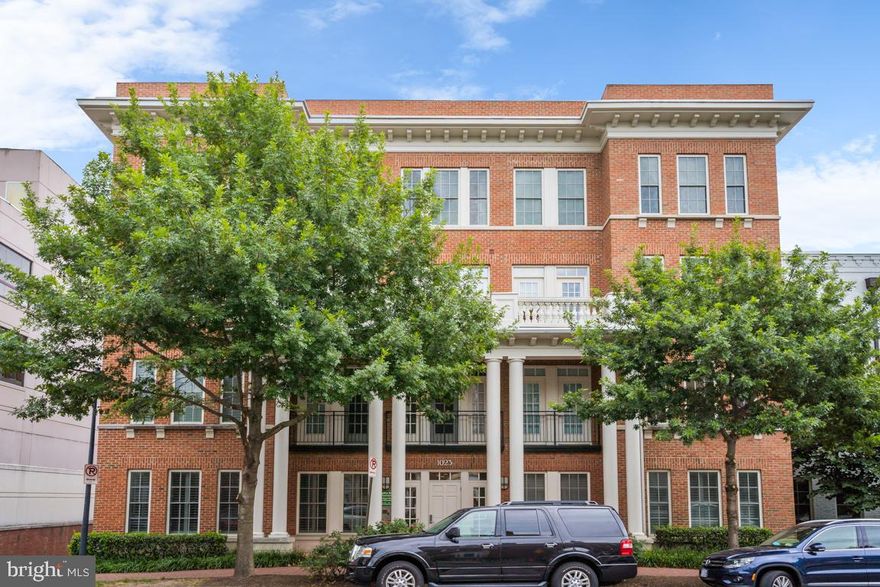 Stunning Abingdon Row condo w/ TWO garage parking spots. HVAC replaced in 2019. Master bedroom w/ bathroom ensuite, two closets & walk-in shower. Second bedroom (NTC) is 13x9 w/ closet. Room is large enough for bedroom use or office space. Open floor plan w/ 9ft ceilings, fresh paint & hardwood floors. Granite counters, stainless steel appliances & gas cooking. Private eastward facing balcony off living room. In-unit washer/dryer. Beyond your two assigned parking spots in secure garage there are 5-6 rarely taken visitor spots in the garage, plus ample surrounding street parking. Unit also has an assigned storage unit. Community rooftop deck for resident's use has partial water views, gardens & table seating overlooking Montgomery Park. 1 mile to Braddock metro. 2 traffic lights to DC. 9 blocks to the heart of Old Town. 2.5 miles to airport. Your choice of shopping at Trader Joe's, Harris Teeter, Safeway or Whole Foods.
