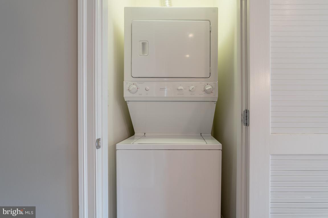 ABINGDON ROW - Residential