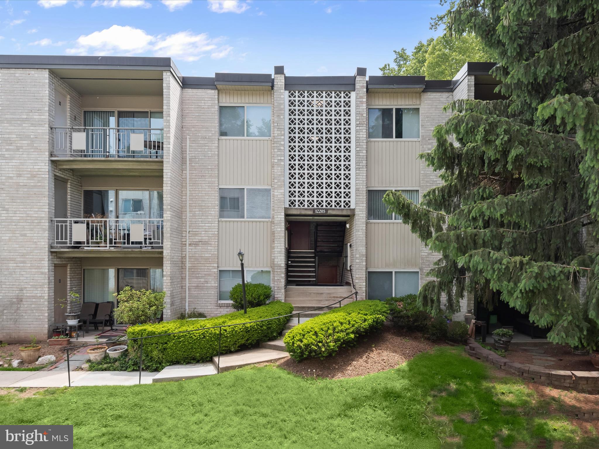 WELCOME to this beautifully situated 1-bedroom, 1-bathroom condo in the sought-after Bethesda Park Condominiums - a tranquil, garden-style community tucked away in North Bethesda, just steps from convenience and connection.
Located on the top floor (3rd level), this bright and spacious unit features an expansive private balcony with a built-in storage unit, elegant metal grille railings, and a three-panel sliding glass door that fills the living space with natural light. Whether you’re enjoying a morning coffee or entertaining guests, this outdoor retreat is a standout feature. Inside, the layout is smart and functional, offering comfortable living with a well-sized bedroom and bathroom.
The monthly condo fee of $643 includes ALL utilities, making budgeting a breeze.
Just off the intersection of Parklawn Drive and Randolph Road, this location is hard to beat - walking distance to MOM’s Organic Market, Montrose Crossing Shopping Center, and an easy commute to everything the DMV has to offer.
Whether you’re a first-time buyer, savvy investor, or looking to downsize with style, this condo is a perfect opportunity to own in one of Montgomery County’s most desirable neighborhoods.